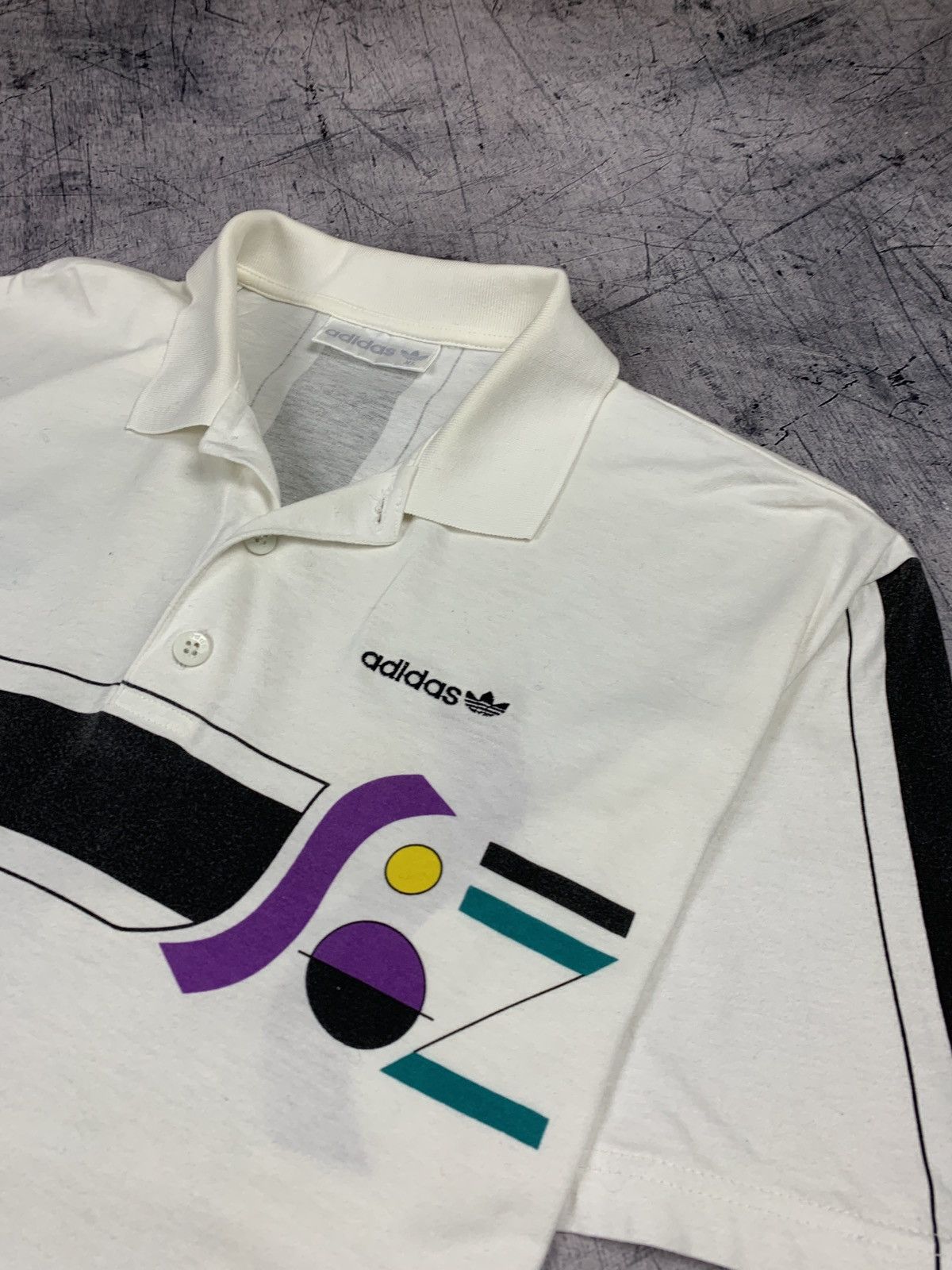 Adidas Vintage Adidas Art Print Polo embroidered logo 90s Size US XL / EU 56 / 4 - 6 Thumbnail