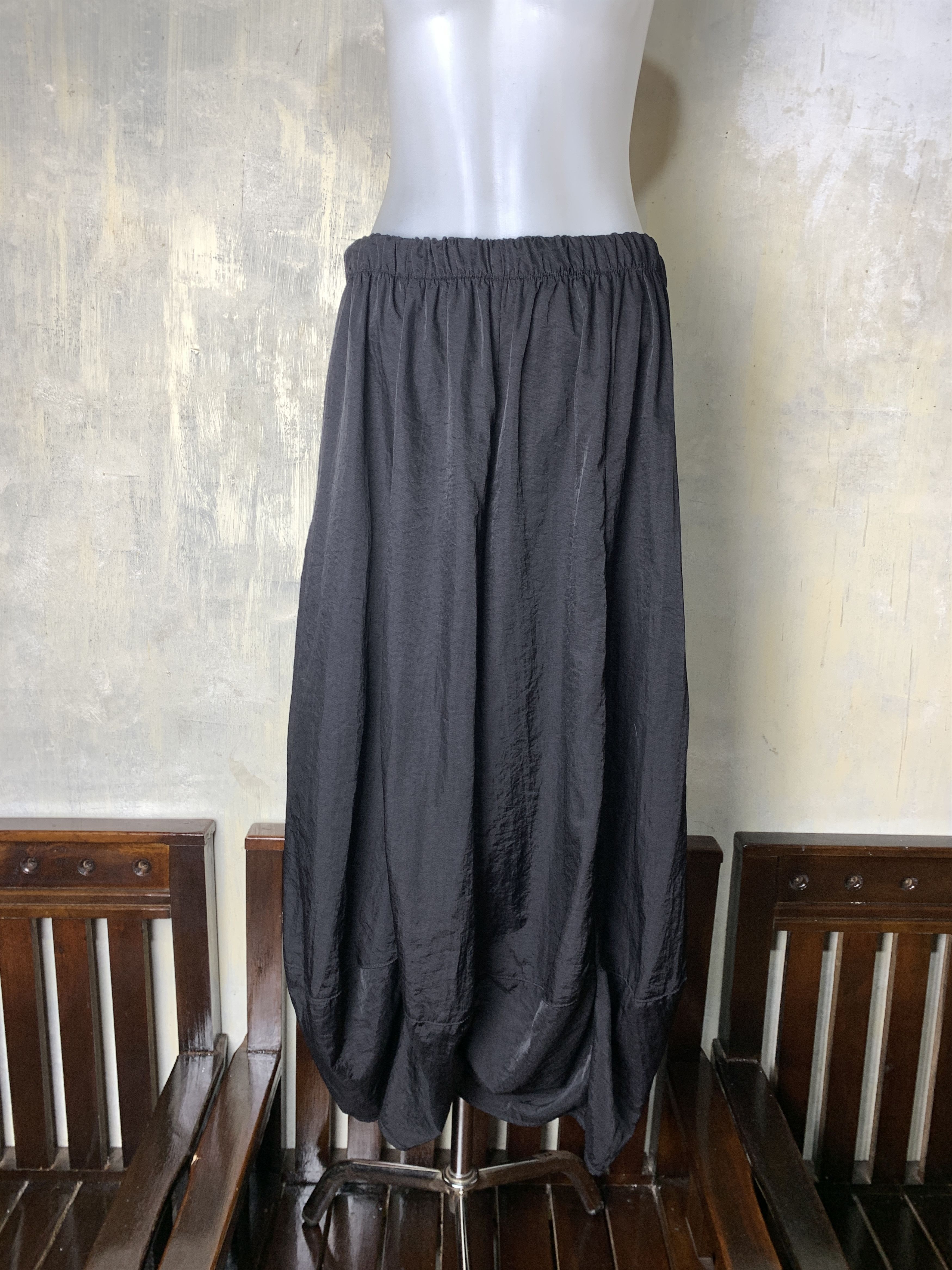 Japanese Brand Sanaya Shiny Black Super Big Balloon Nylon Pants (30-36) Size 31" - 4 Thumbnail