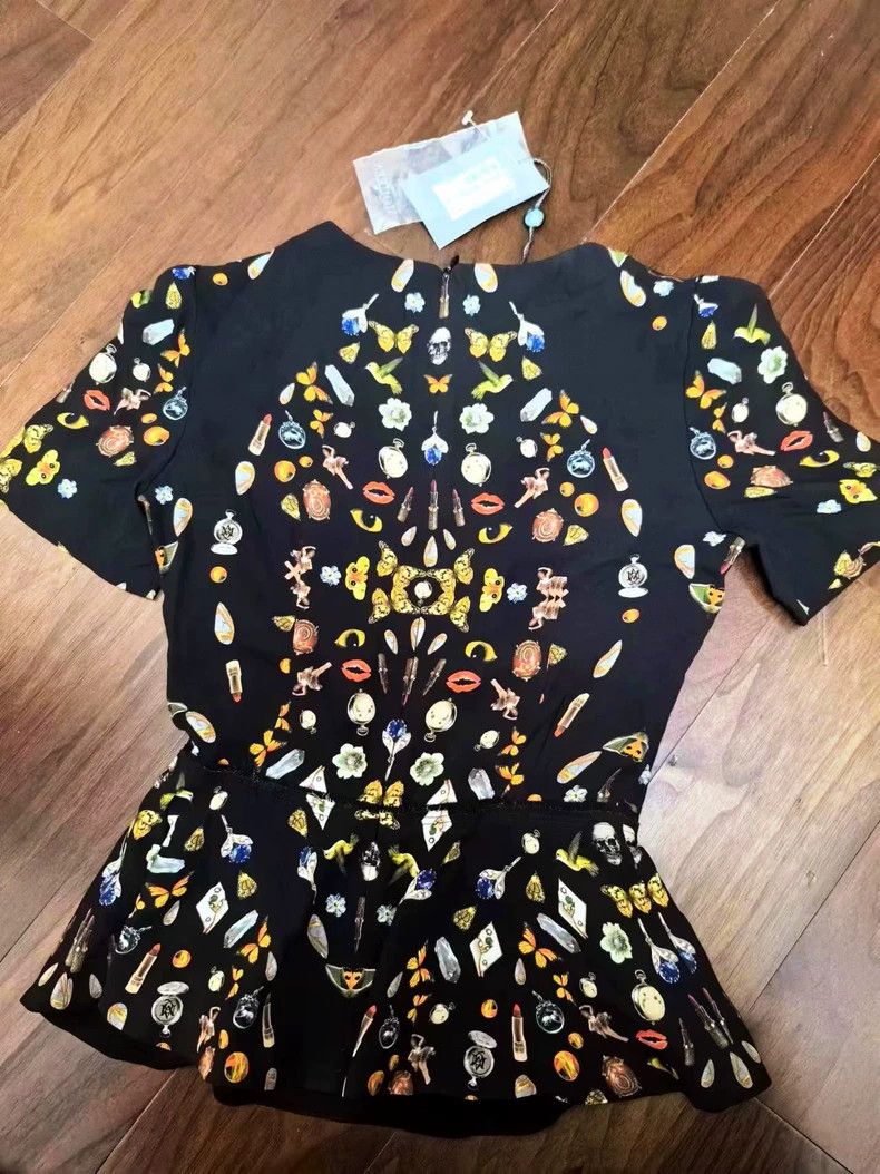 Alexander McQueen Alexander McQUEEN size 38 Printed T-shirt 2505-Nextarrow Size S / US 4 / IT 40 - 2 Thumbnail