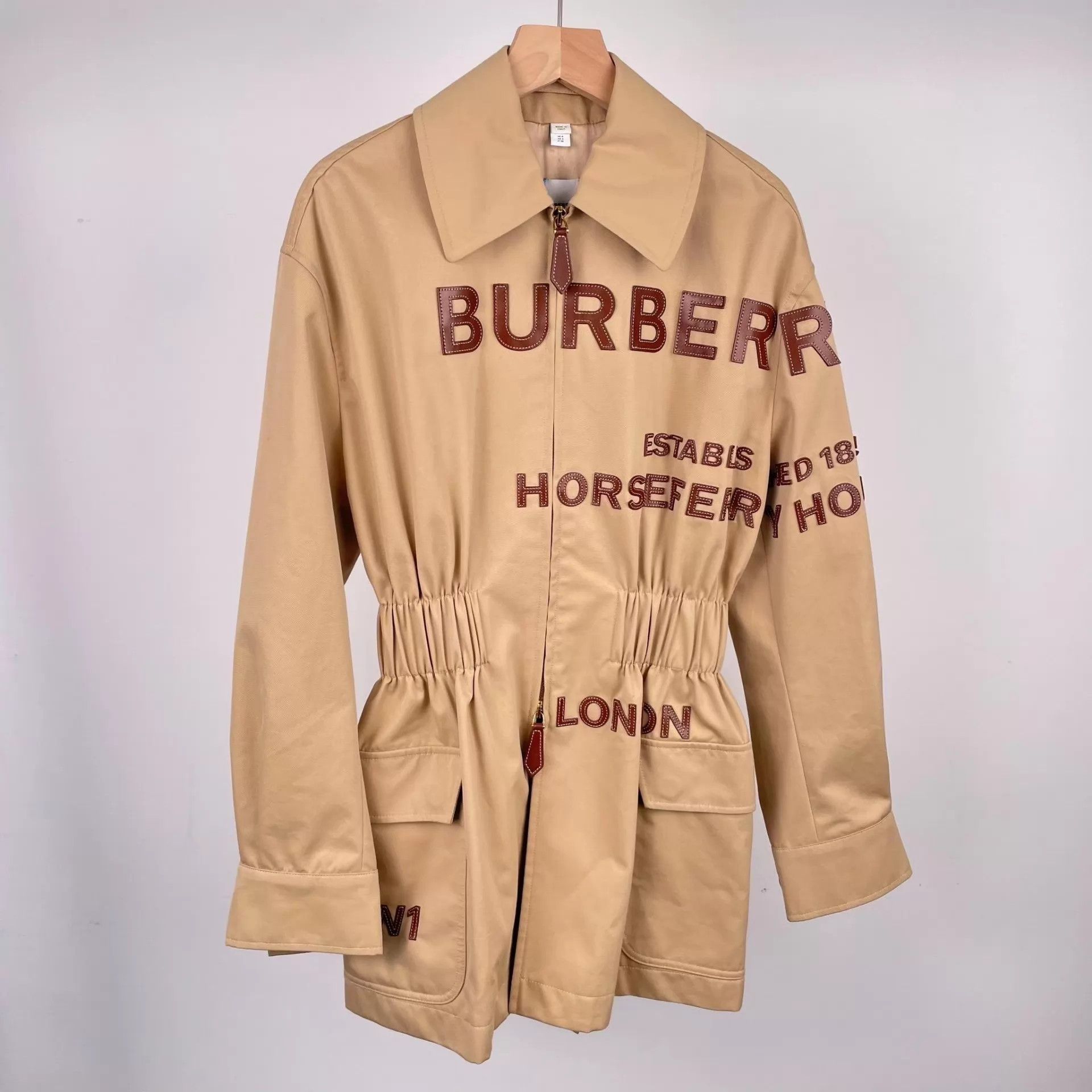 Burberry BBR Waist-Tie Trench Coat Beige EU36 260406TXYZF02 Size XXS / US 00 / IT 34 - 1 Thumbnail