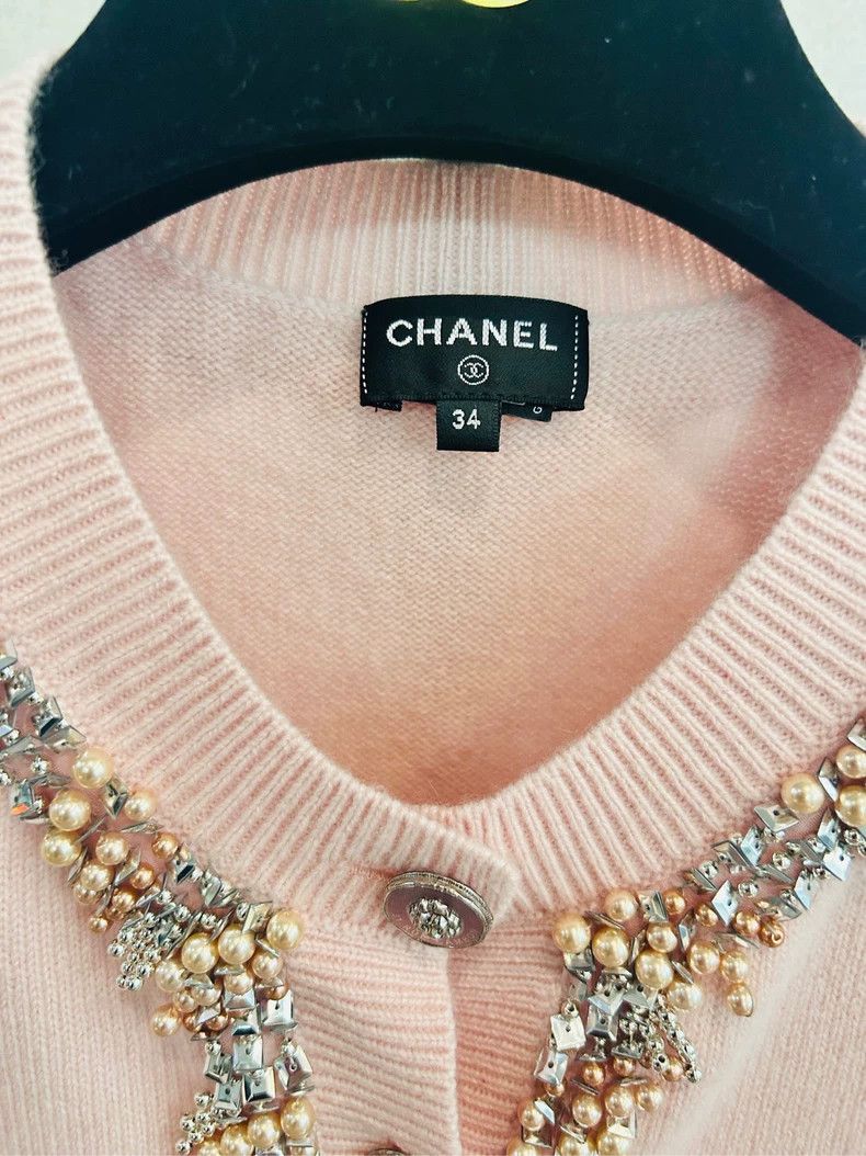 Chanel Chanel Chanel pink cashmere heavy industry stud beaded shor Size XXS / US 00 / IT 34 - 2 Thumbnail