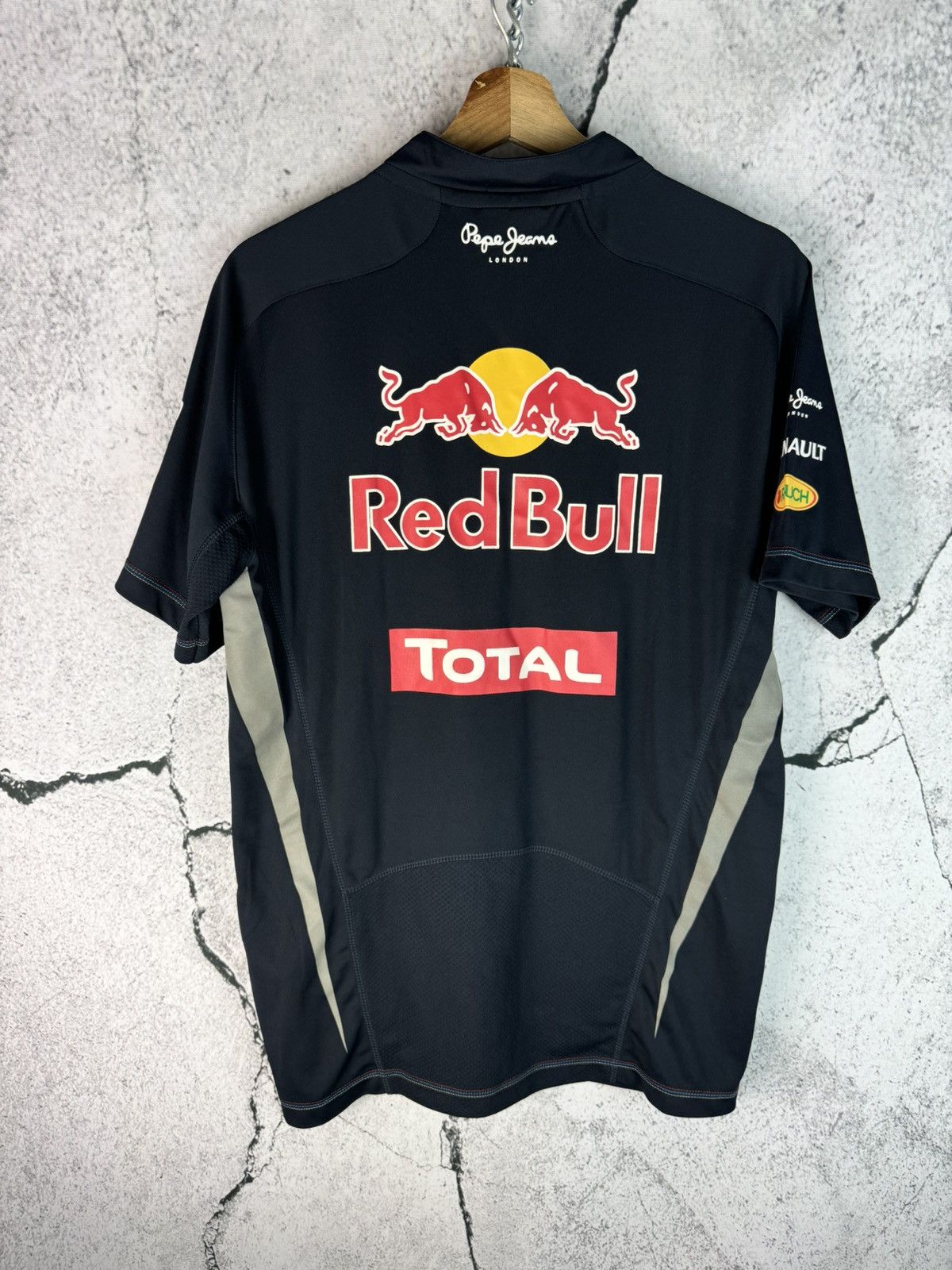 Pepe Jeans Red Bull Racing Formula One Team F1 RBR Infiniti Zip Tee Size US M / EU 48-50 / 2 - 2 Thumbnail