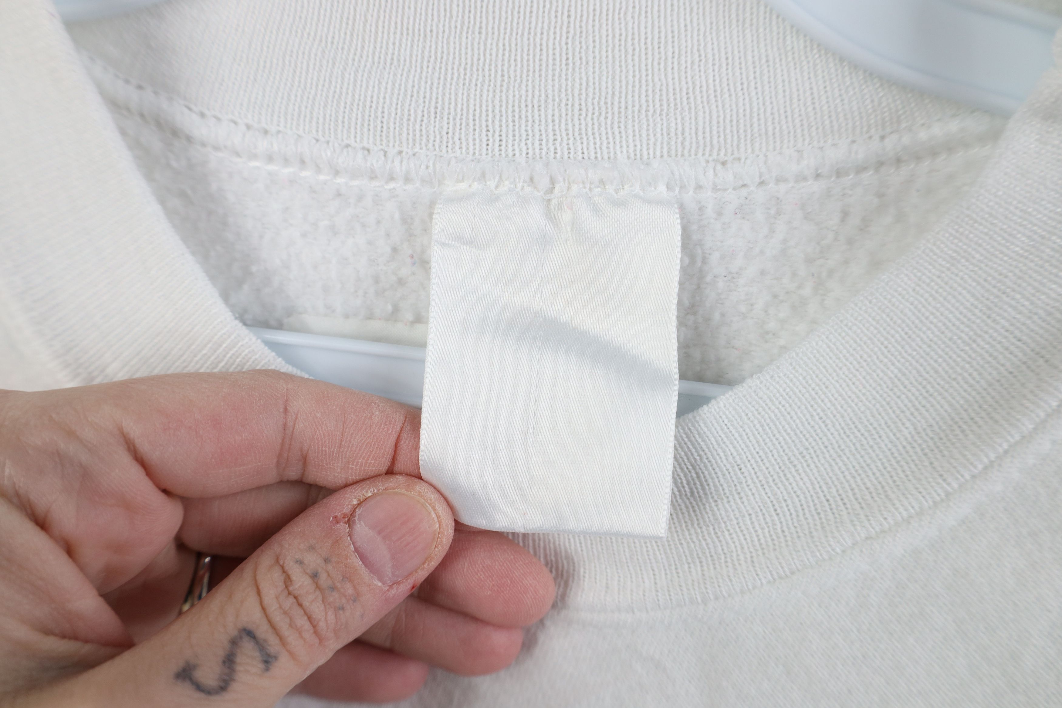 Vintage Vintage 90s Streetwear Blank Crewneck Sweatshirt White Size L / US 10 / IT 46 - 7 Thumbnail