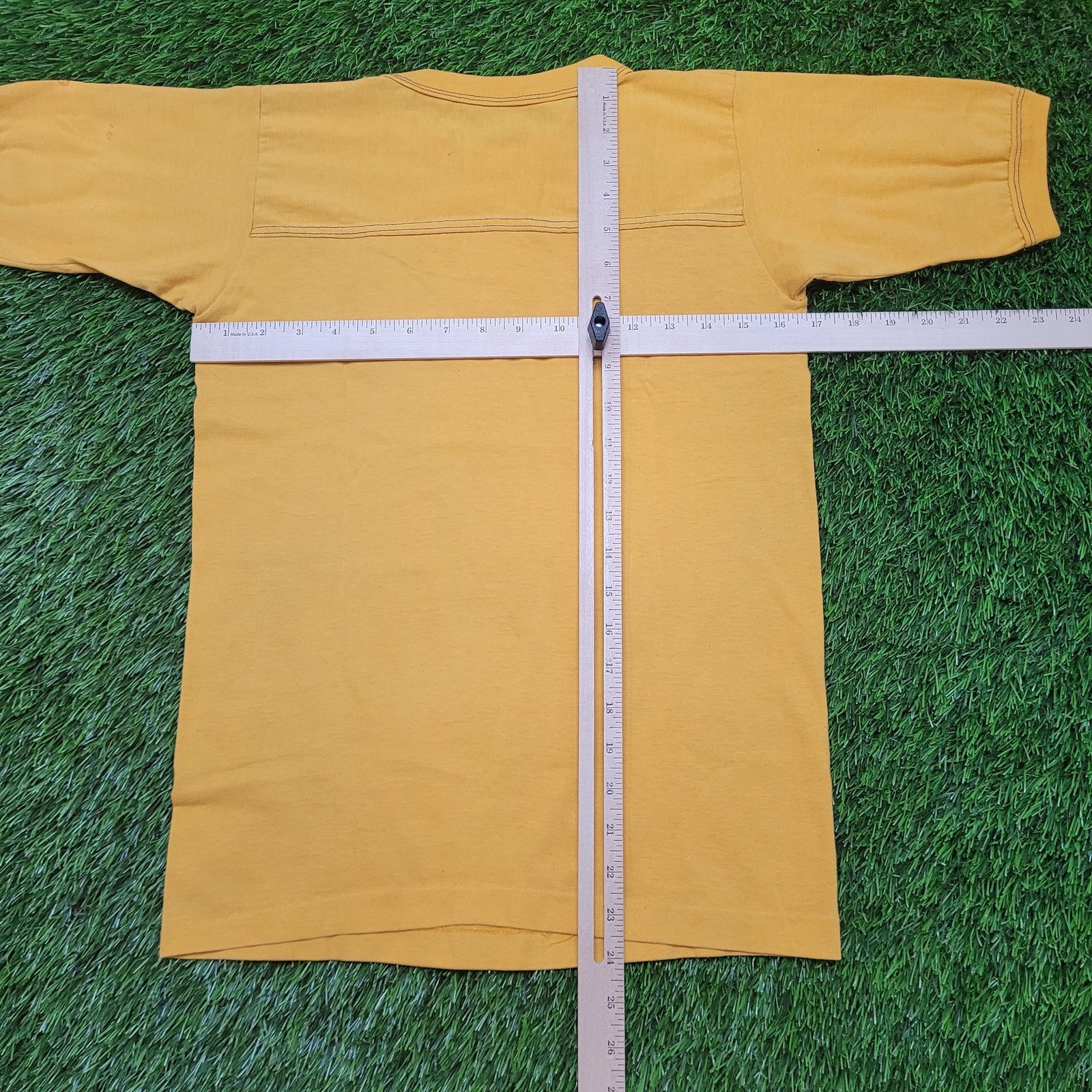 Hanes VTG 70s Michigan Wolverines Embroidered T-Shirt Women XS USA Size XS / US 0-2 / IT 36-38 - 8 Thumbnail