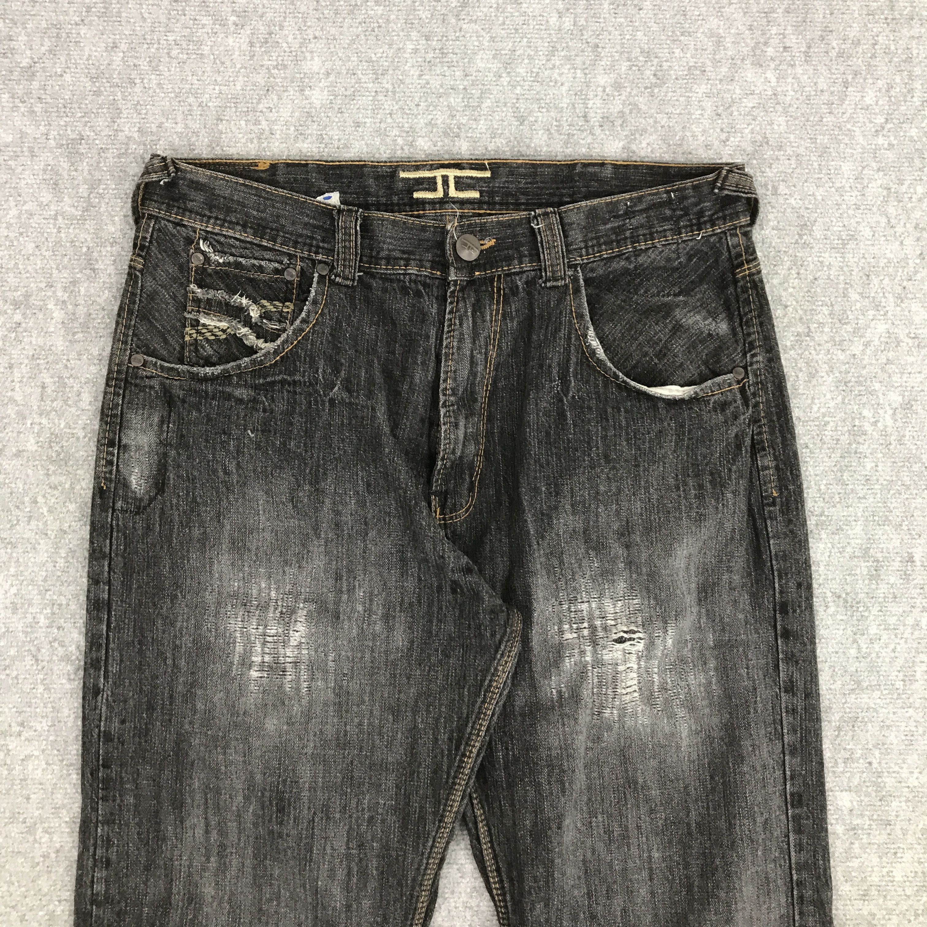 Japanese Brand BLACK DENIM JAPAN DISTRESEED JEANS PANTS Size US 36 / EU 52 - 3 Thumbnail