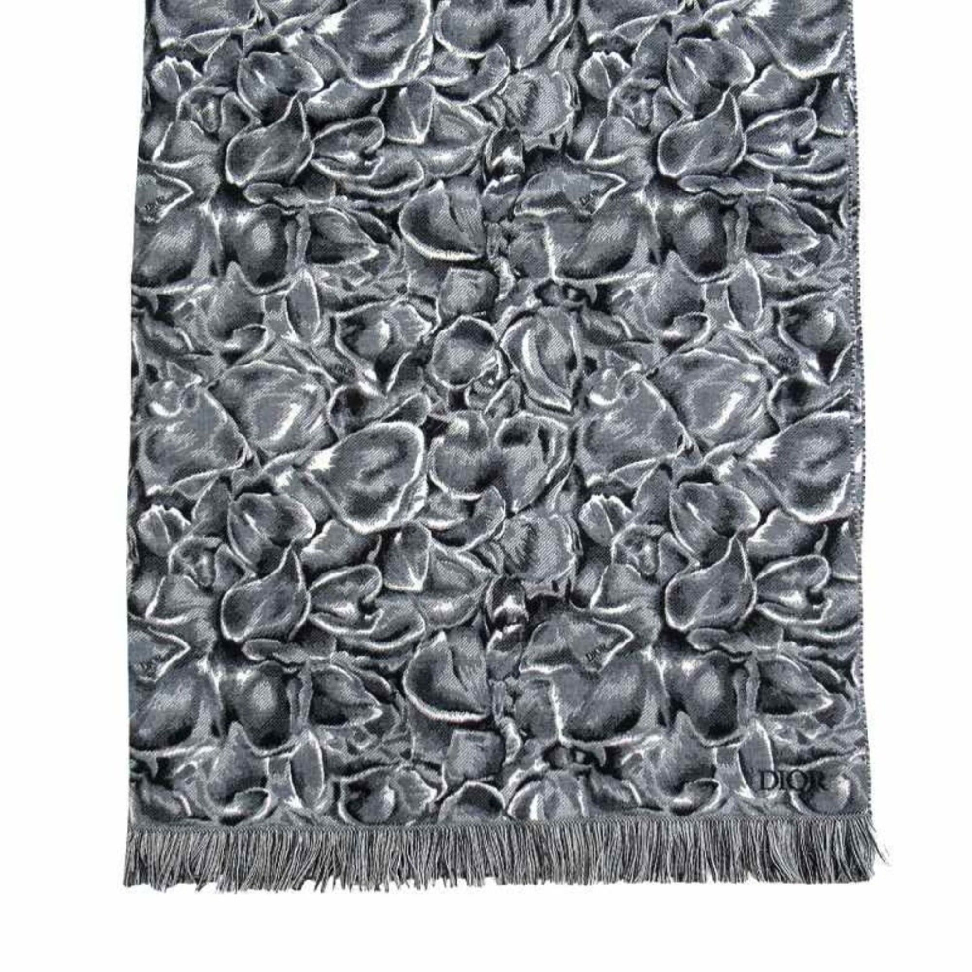 Christian Dior 2022 DIOR Jardin all-over print blanket/throw large wool shawl with logo in black and gray. Available for men women. Luxs a used brand.