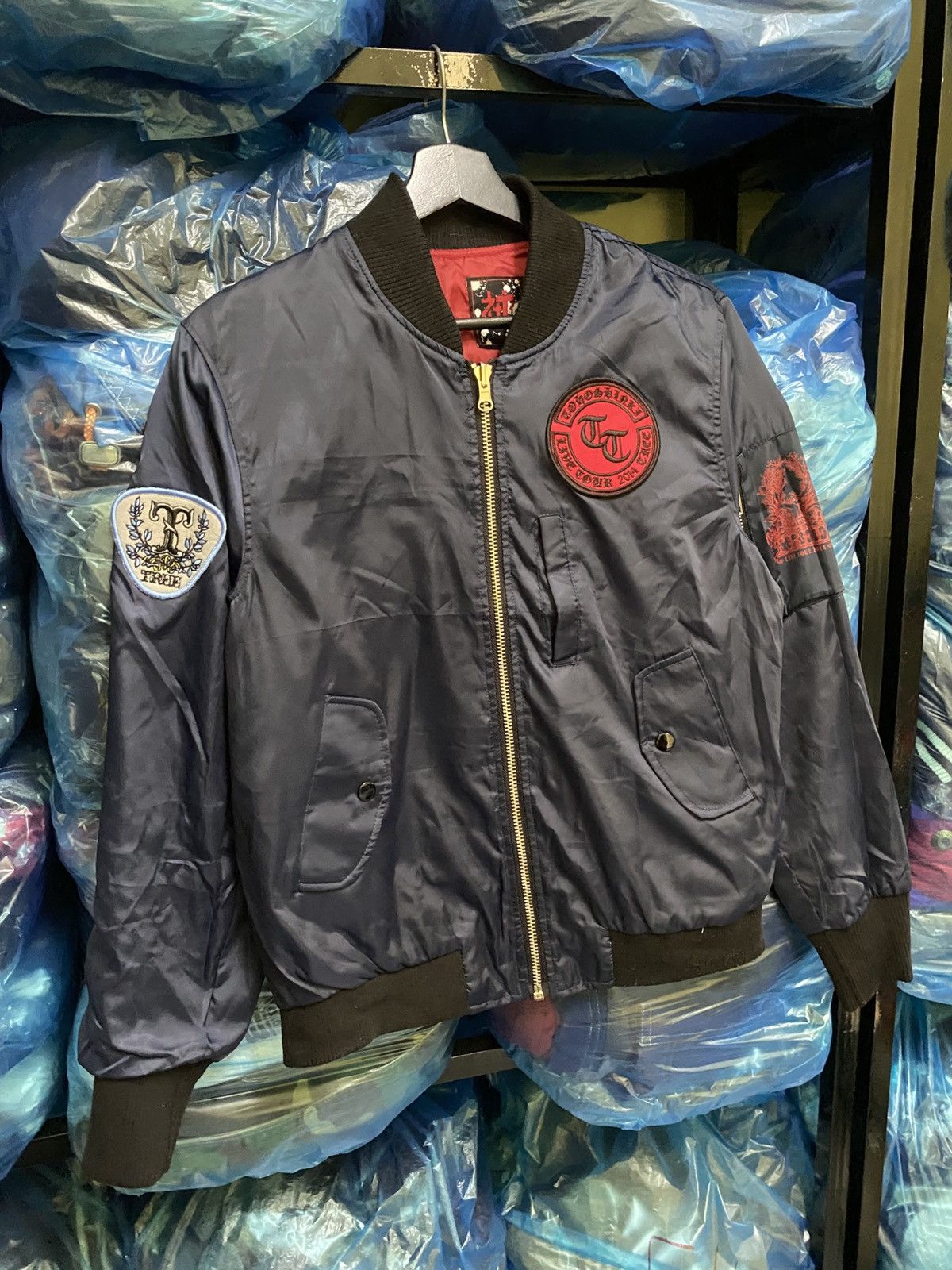Band Tees TOHOSHINKI REVERSIBLE BOMBER JACKET Size US S / EU 44-46 / 1 - 12 Thumbnail