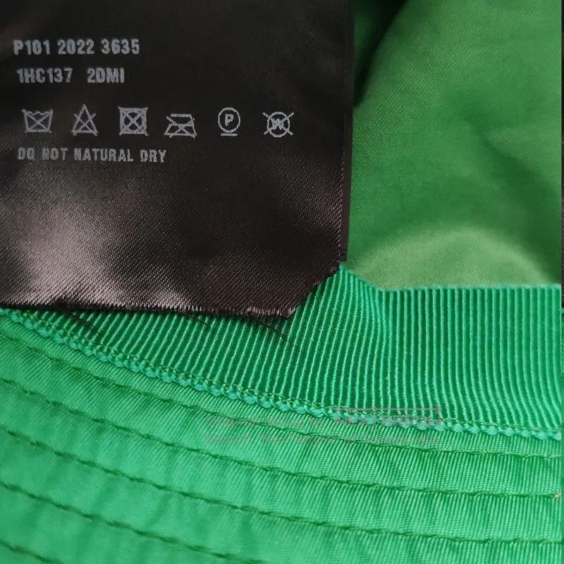 Prada Prada Green Triangle Logo Bucket Hat. Size ONE SIZE - 6 Thumbnail