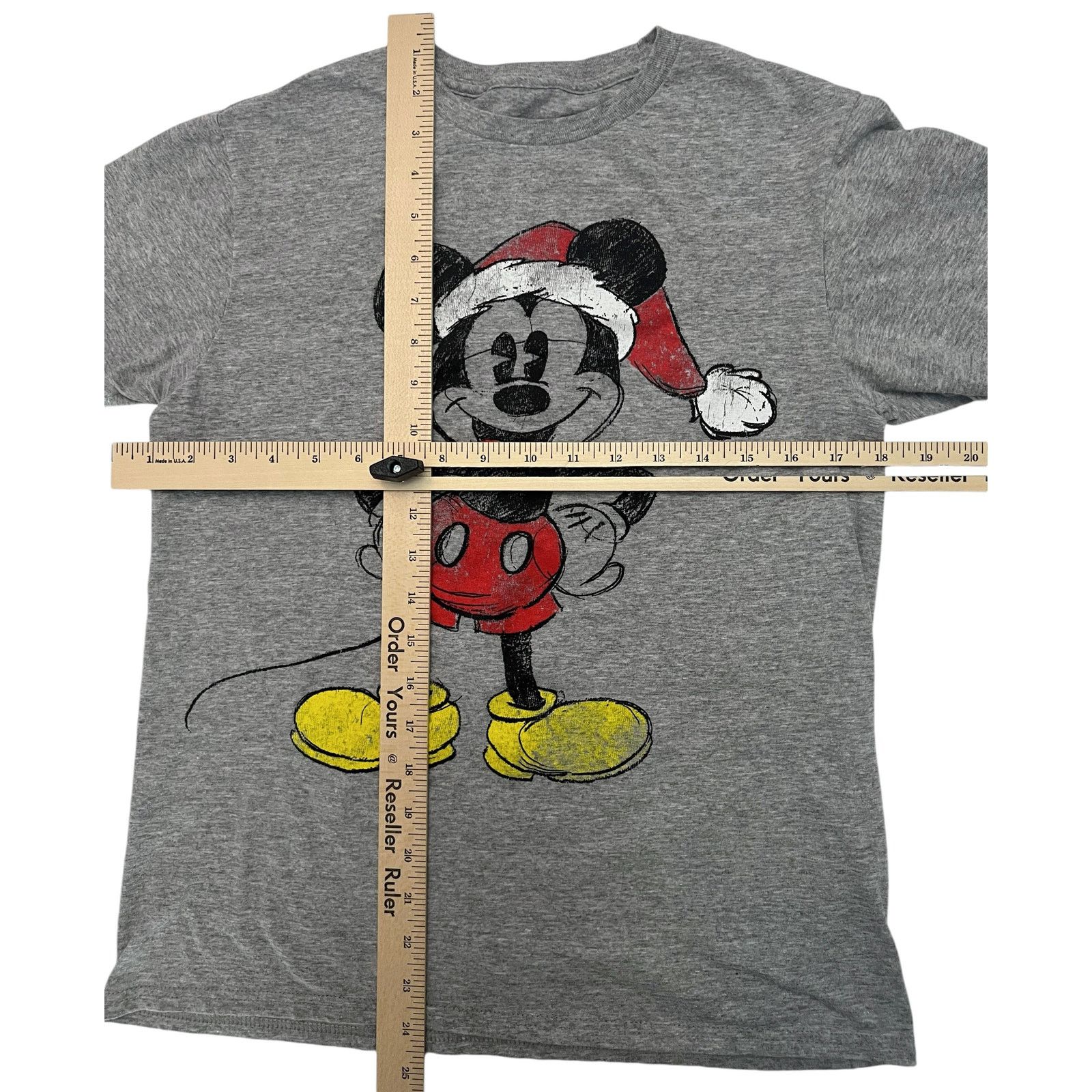Disney Disney Mickey Mouse Holiday Christmas Santa Hat Gray T-Shirt Size US M / EU 48-50 / 2 - 5 Thumbnail