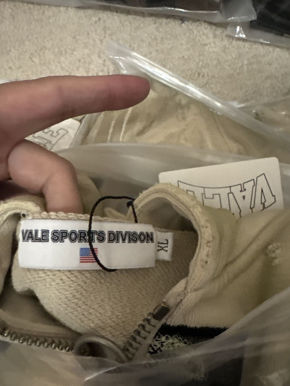Vale Vale Bone Garden Zip up Hoodie XL Size US XL / EU 56 / 4 - 8 Thumbnail