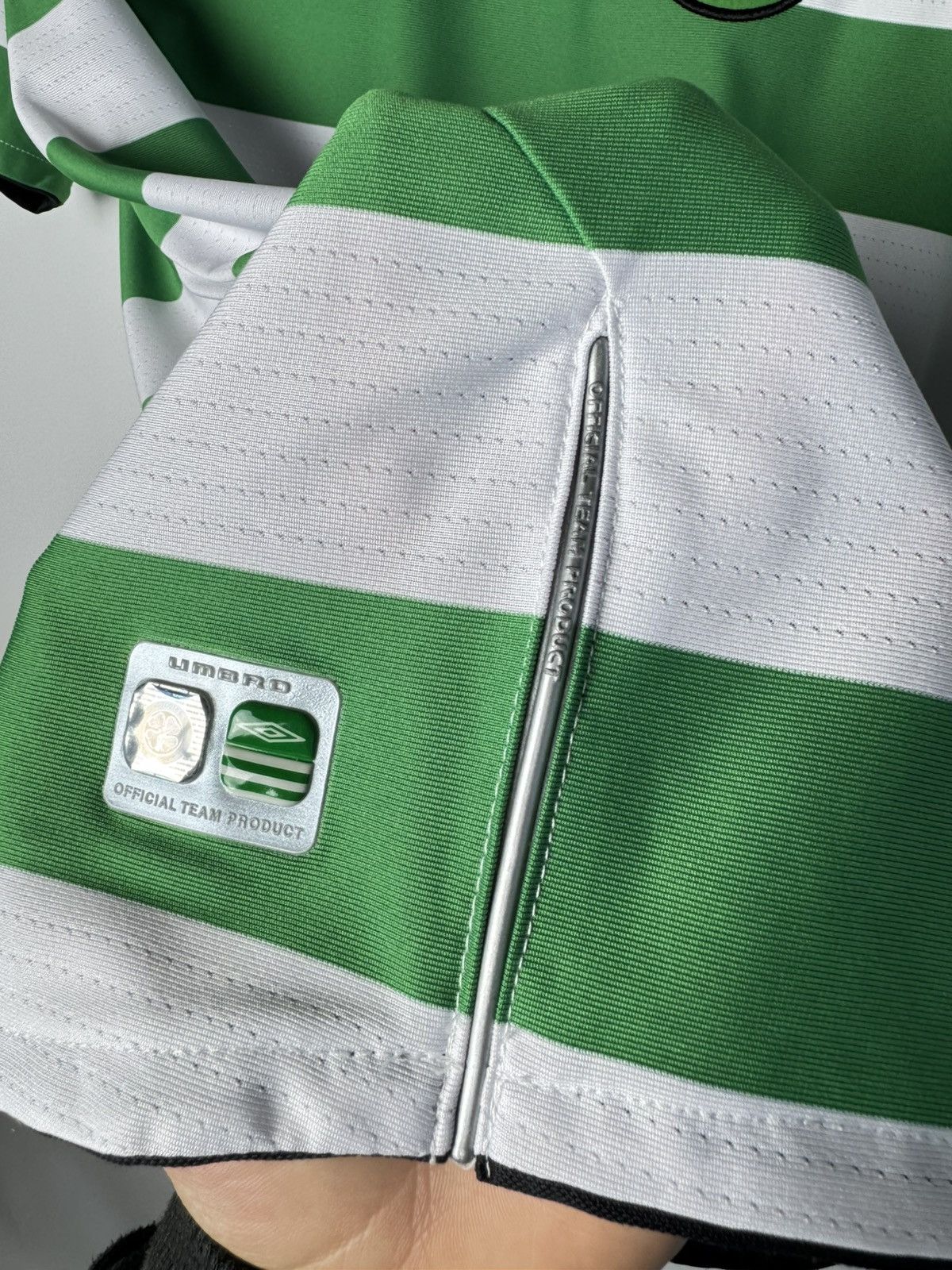 Umbro Celtic 2004 2006 Home Football Shirt Soccer Jersey Umbro Size US L / EU 52-54 / 3 - 9 Thumbnail