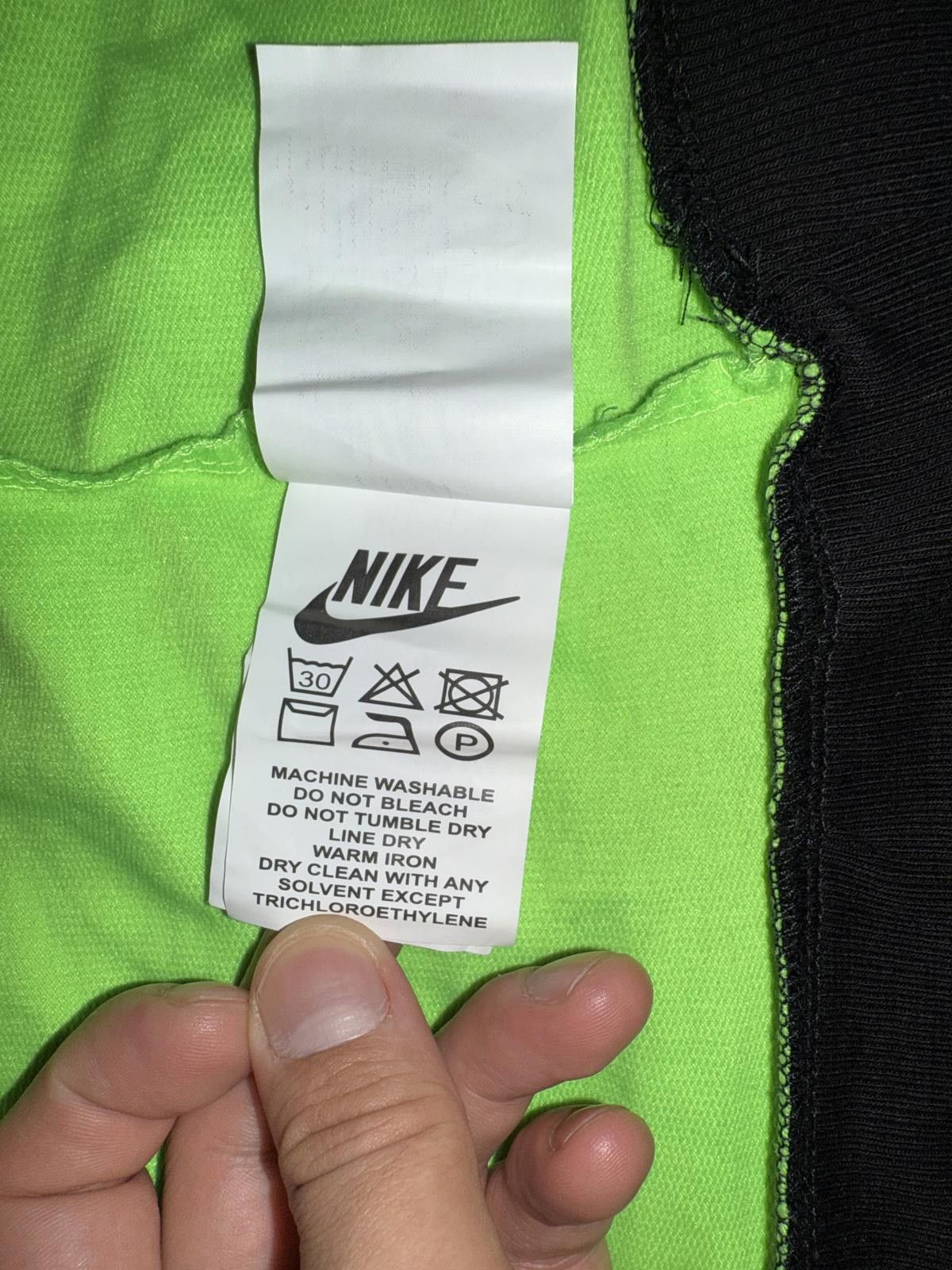 Nike UNRELEASED Nike Women’s Sports Bra Sample Size ONE SIZE - 10 Thumbnail