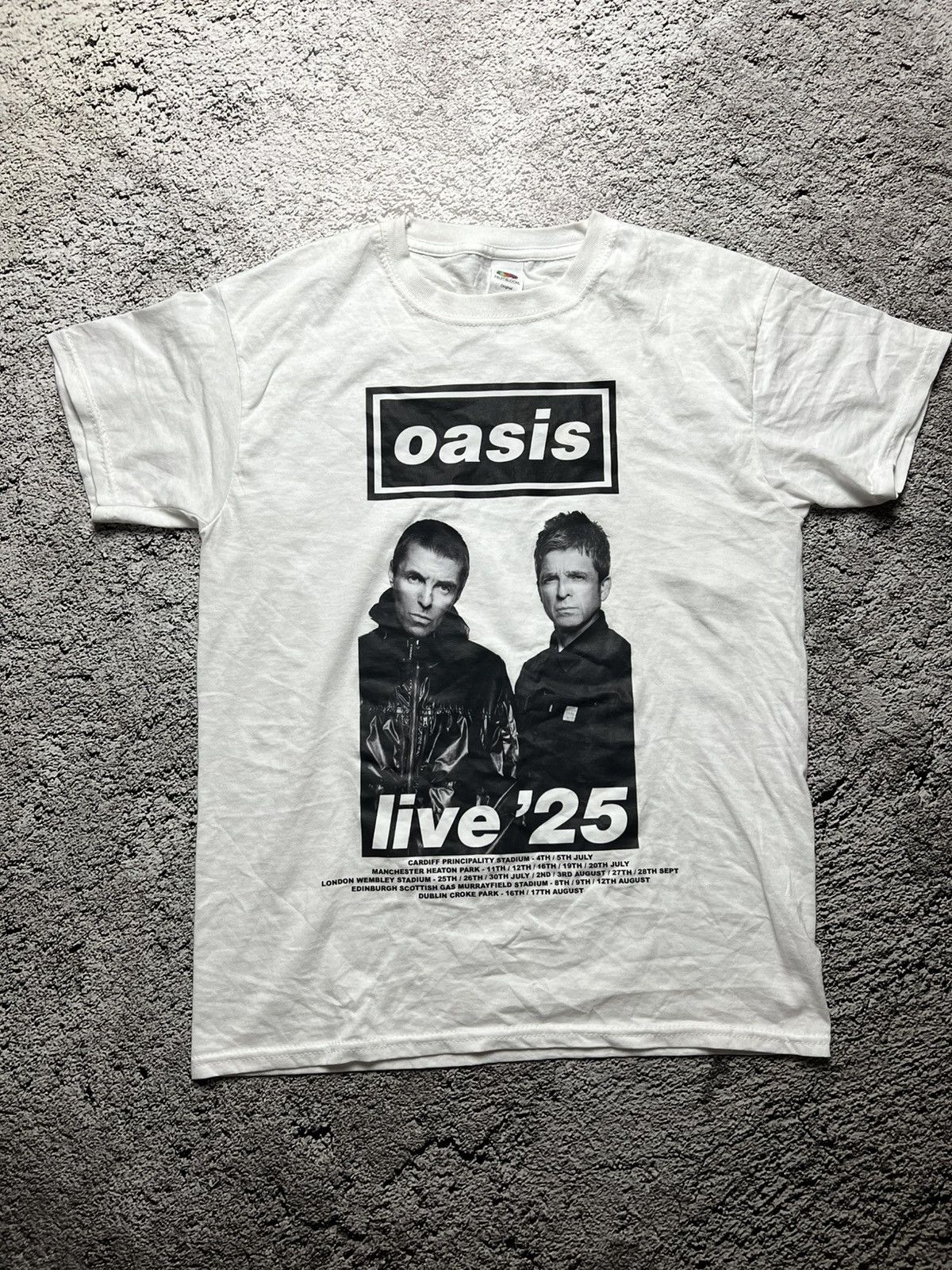 Band Tees 2025 Oasis live 25 UK United Kingdom tour t shirt Size US S / EU 44-46 / 1 - 1 Thumbnail