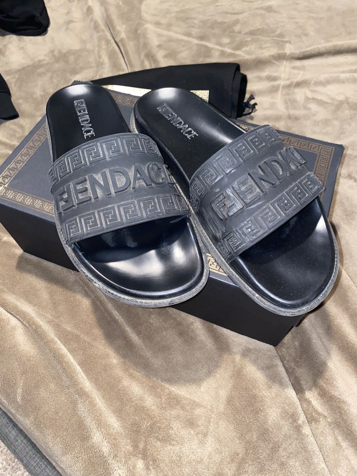 Fendace Fendi x Versace Logo Slides Men’s FENDI Fendace Gold & Black Size EU 39 Slides - Reems Closet main image 2