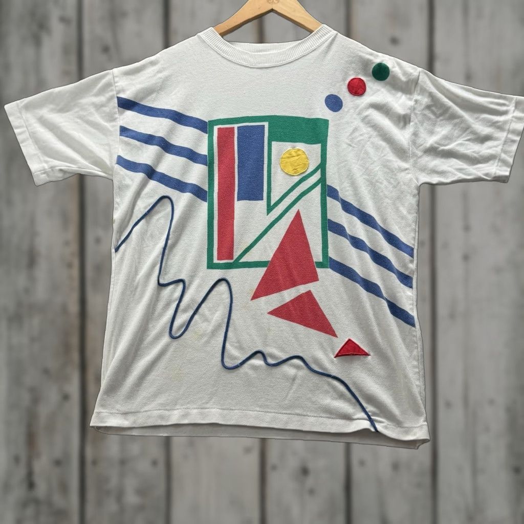 Vintage Vintage White Geometric Print Shirt Mens L Crew Neck Short Sleeve Graphic Tee Size US L / EU 52-54 / 3 - 1 Thumbnail