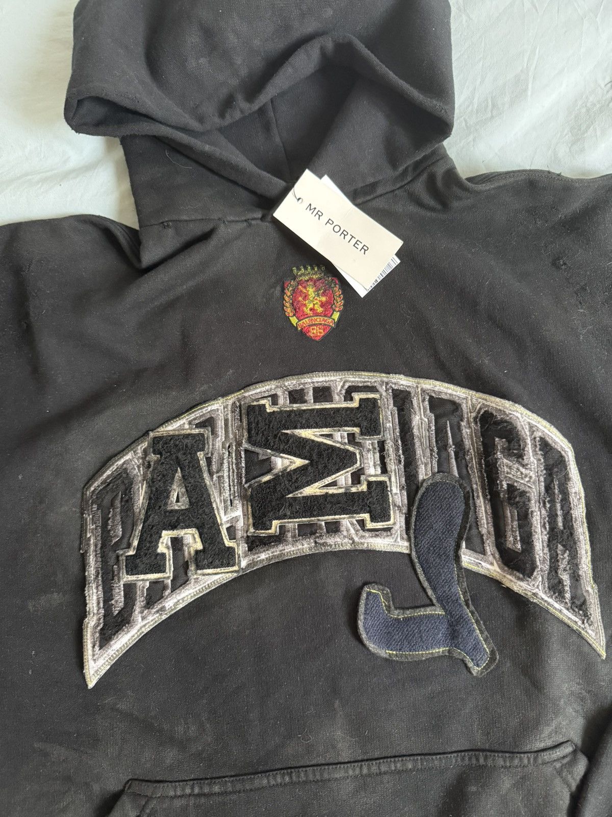 Balenciaga Balenciaga graffiti hoodie Size US L / EU 52-54 / 3 - 2 Thumbnail