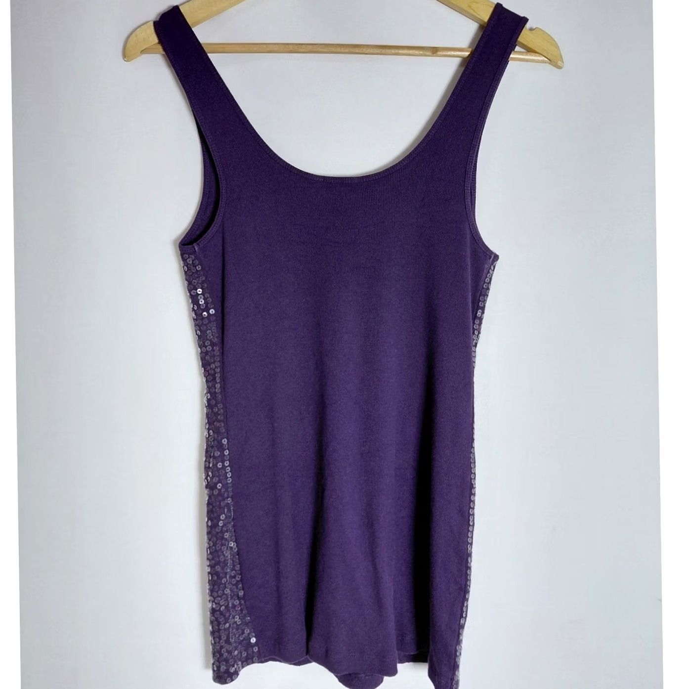 Express EXPRESS Sequin Tank Top Purple Solid Knit Sleeveless Women Size L Size L / US 10 / IT 46 - 2 Thumbnail