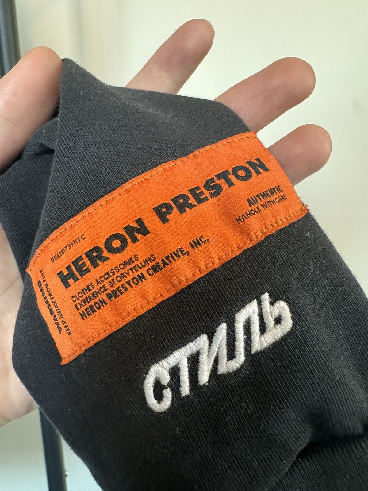 Heron Preston Black Embroidered Logo T-shirt Size US M / EU 48-50 / 2 - 3 Thumbnail