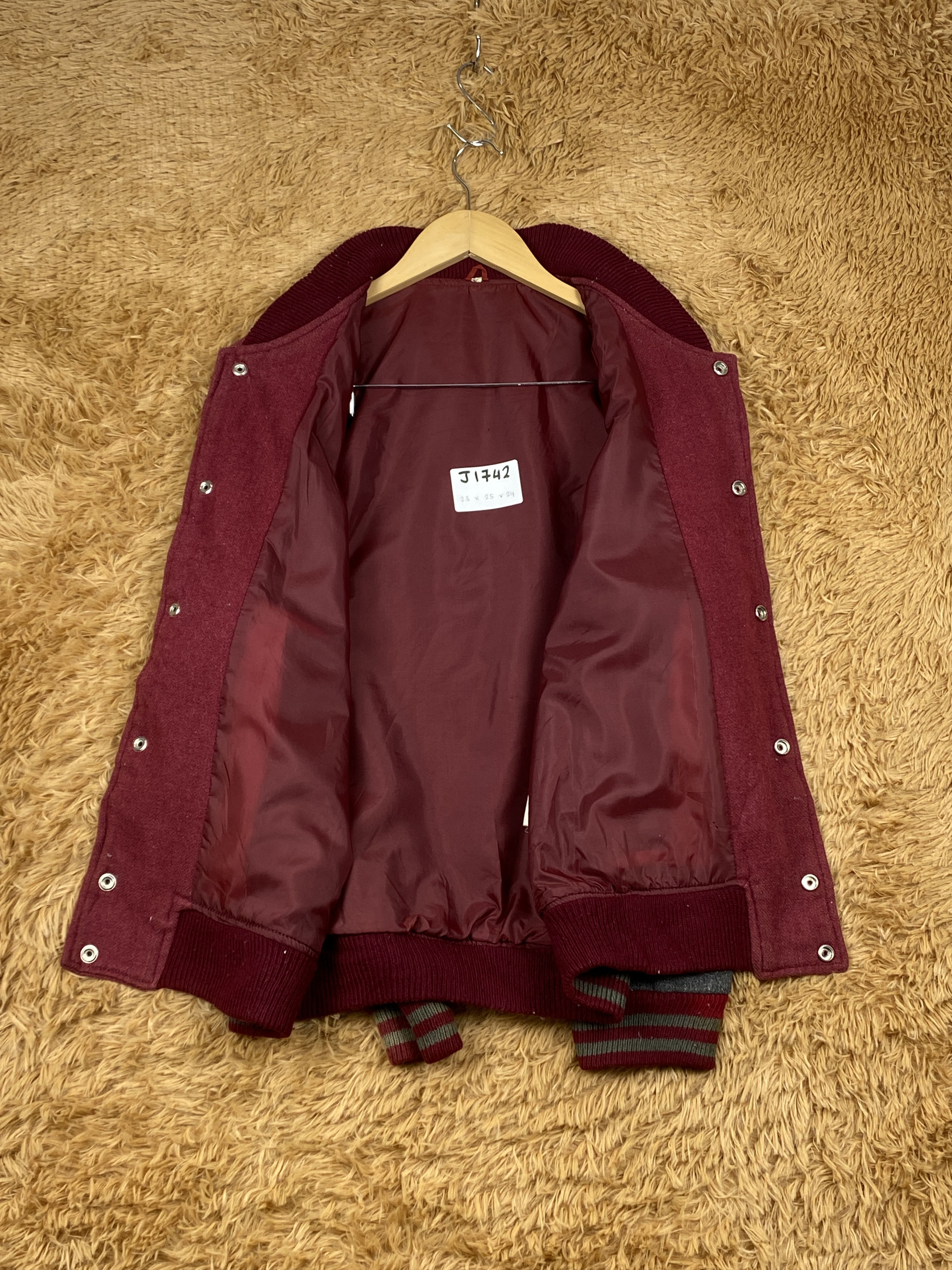Japanese Brand Vintage Japanese Brand Varsity Jacket J1742 Size US S / EU 44-46 / 1 - 6 Thumbnail