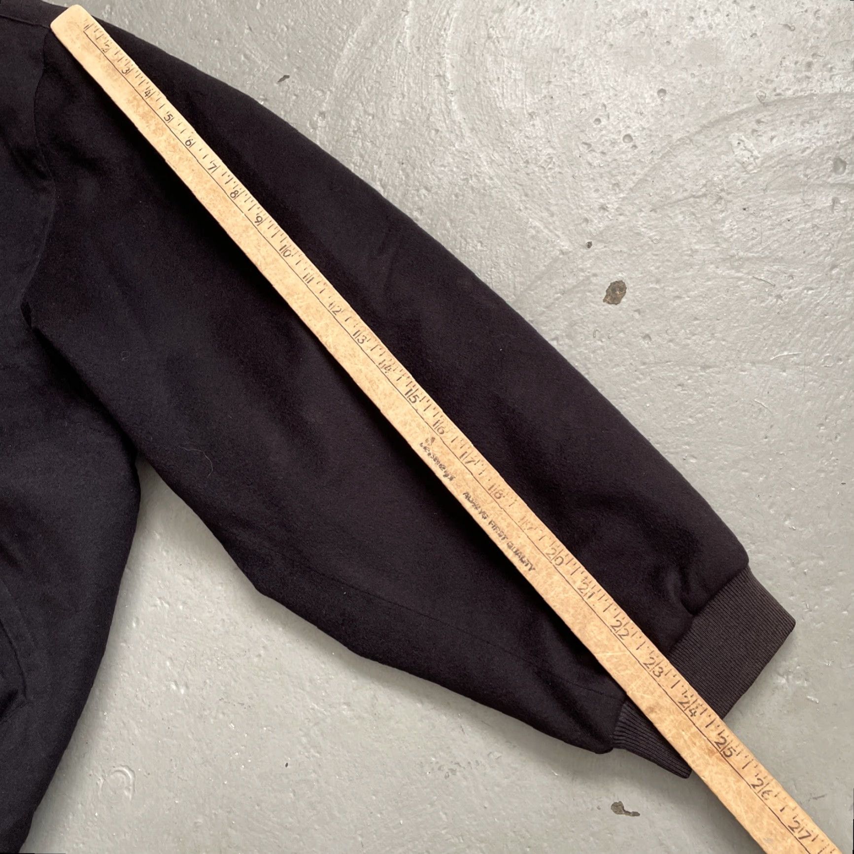 Hugo Boss VINTAGE Hugo Boss Bomber Jacket 56 Cashmere Black Unisex Adults 90s 80s Designer Classic Jacket Mens Womens Size US XL / EU 56 / 4 - 6 Thumbnail