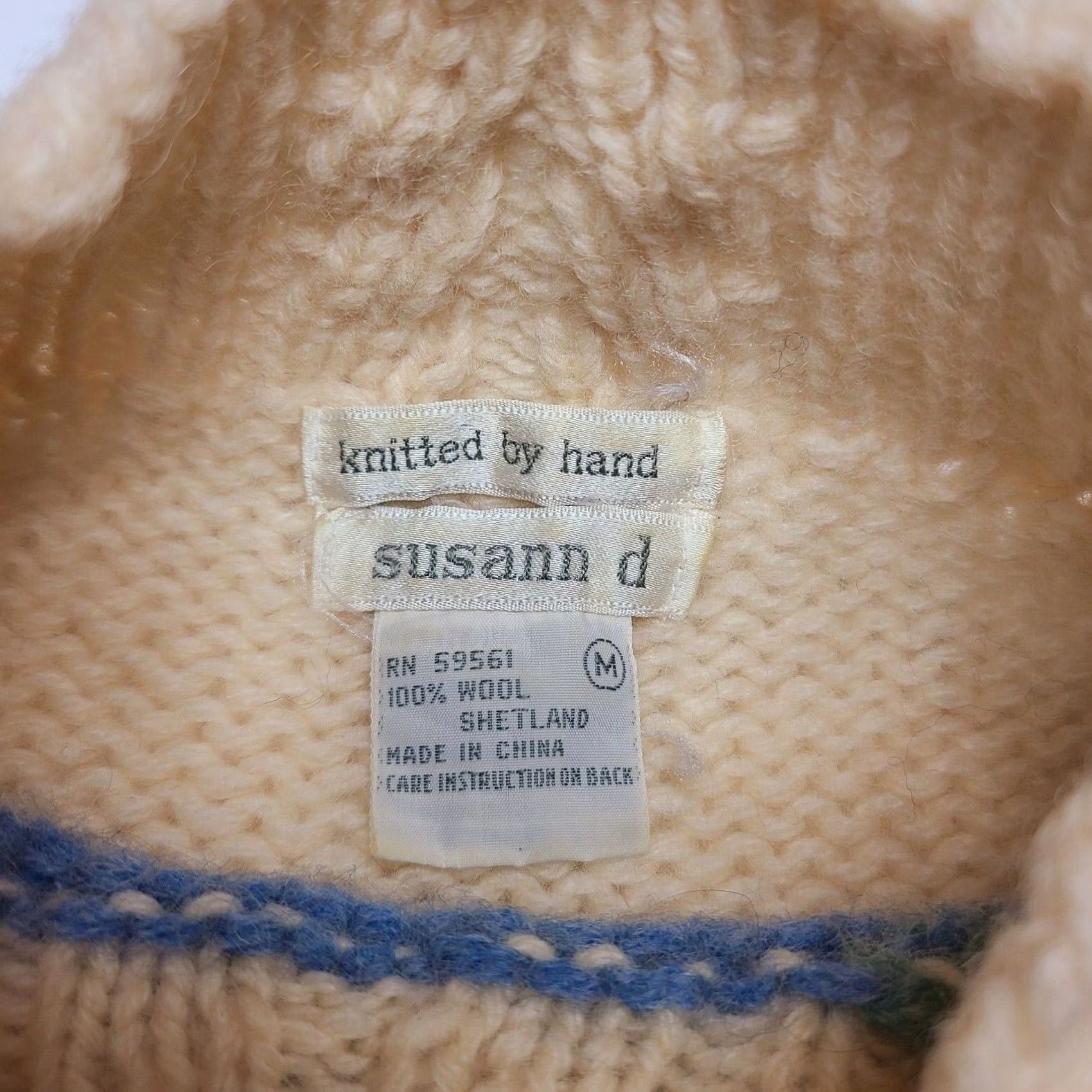 Vintage VINTAGE Susann D Sweater Hand Knit 100% Wool Aztec Design Women's Size Medium Crew Neck Knitted Tight-Knit Long Sleeve Pullover Beige, M Women's, 90s Size M / US 6-8 / IT 42-44 - 6 Thumbnail