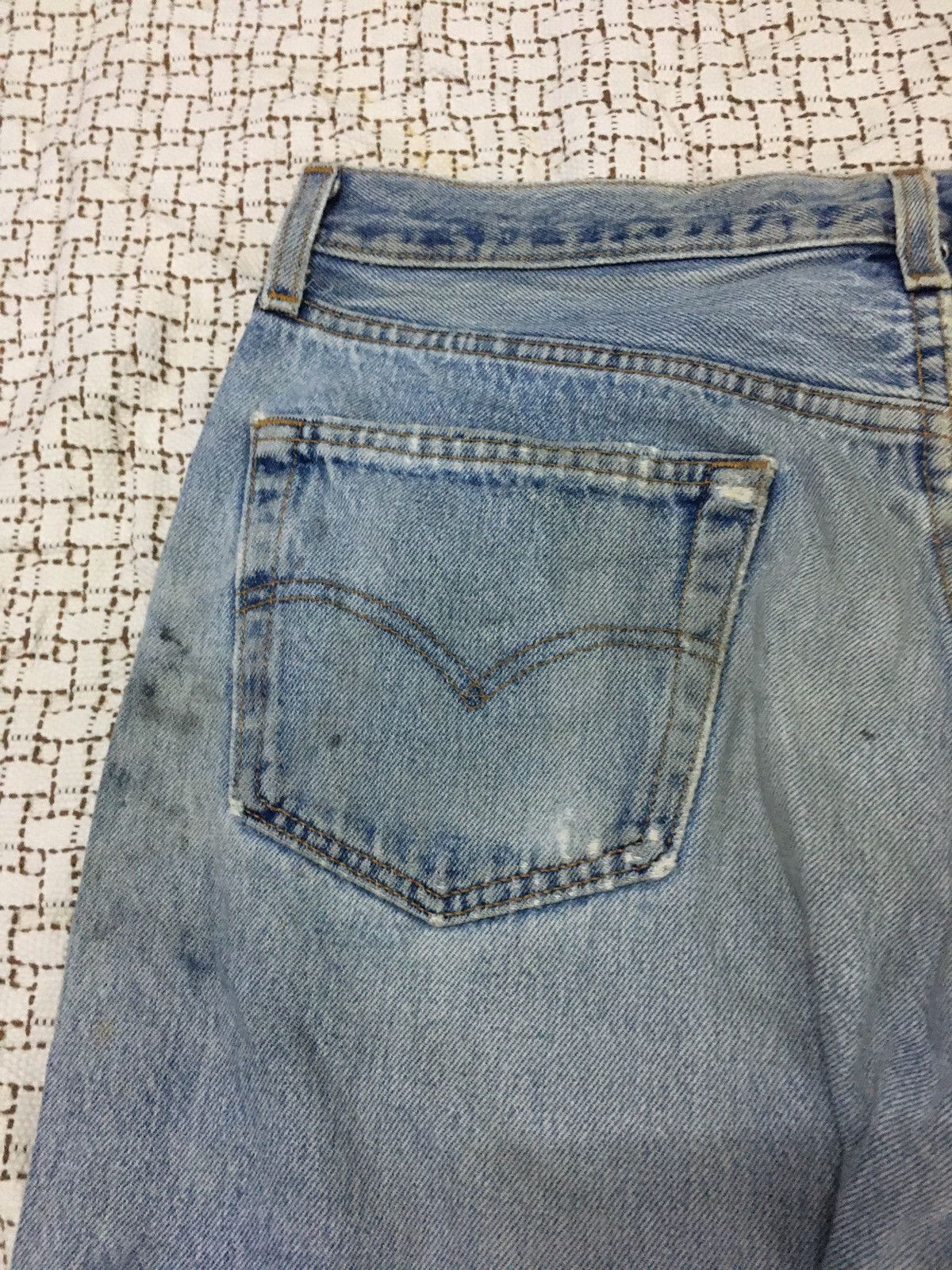 Levi's Vintage Levis Lot 501 Fly Button Distressed Jeans (Y01) Size US 32 / EU 48 - 6 Thumbnail