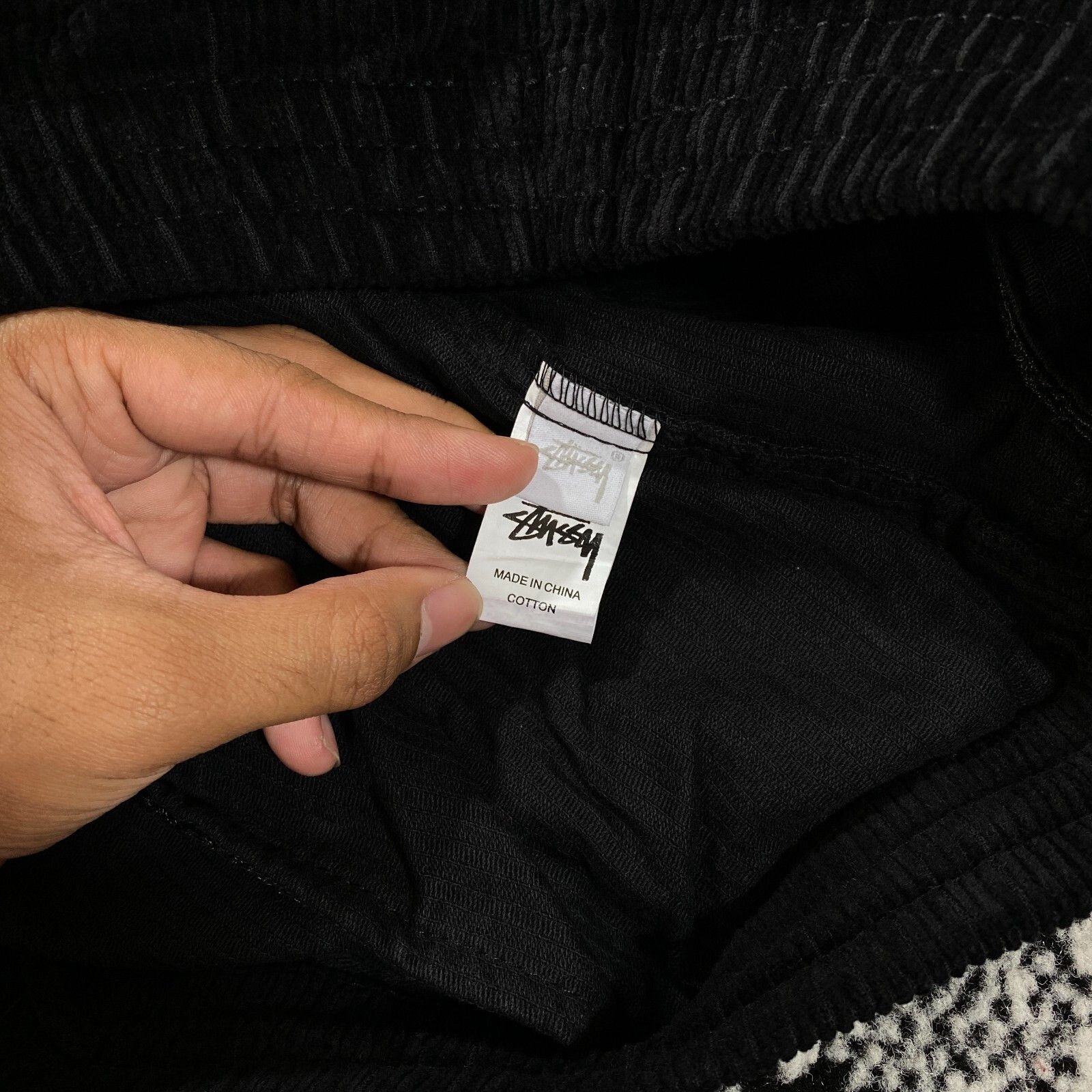 Stussy STUSSY BOX LOGO CORDUROY SHORTS IN BLACK - 32 Size US 32 / EU 48 - 5 Thumbnail