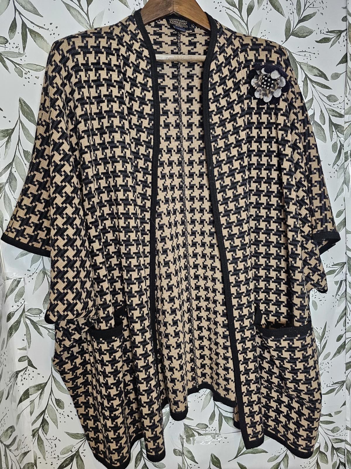 Pendleton Pendleton Sweater Caridgan Brown Womens One Size Wool Size ONE SIZE - 2 Thumbnail