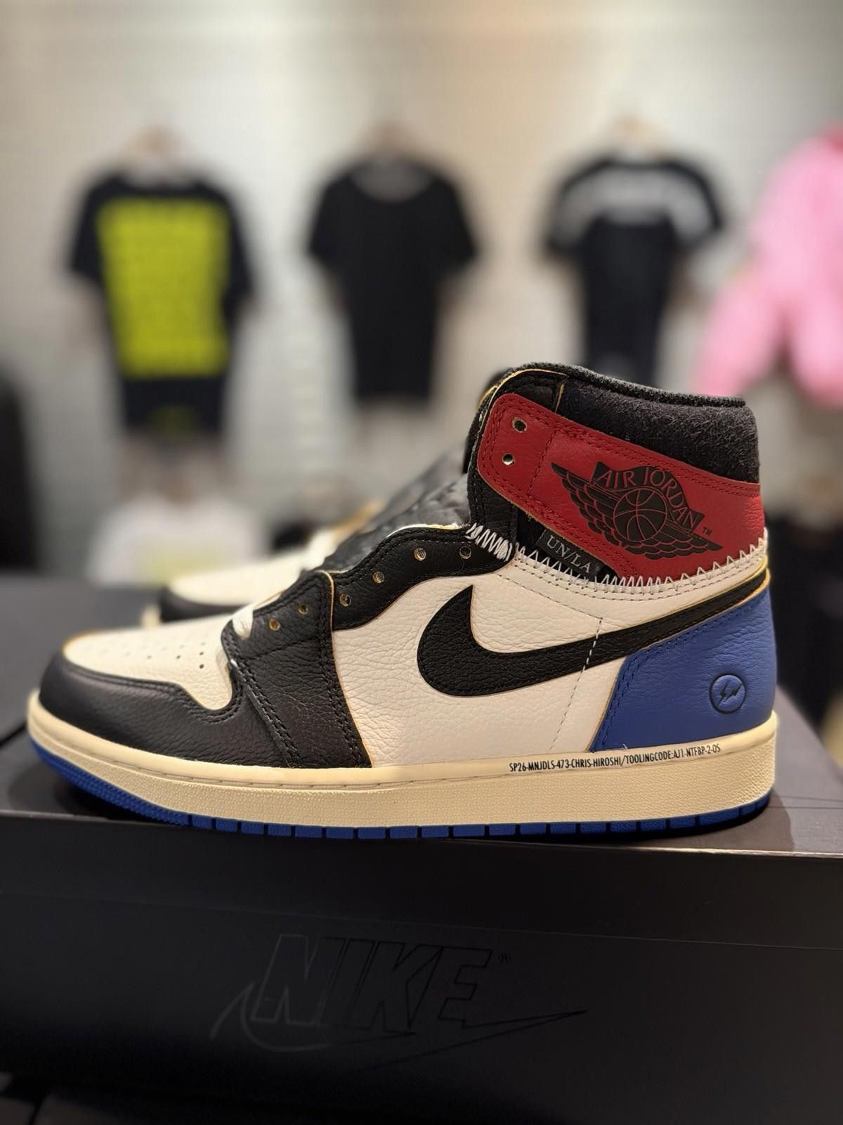 Jordan Brand Air Jordan 1 x Union x Fragment Black and Varsity Red (9) Size US 9 / EU 42 - 6 Thumbnail