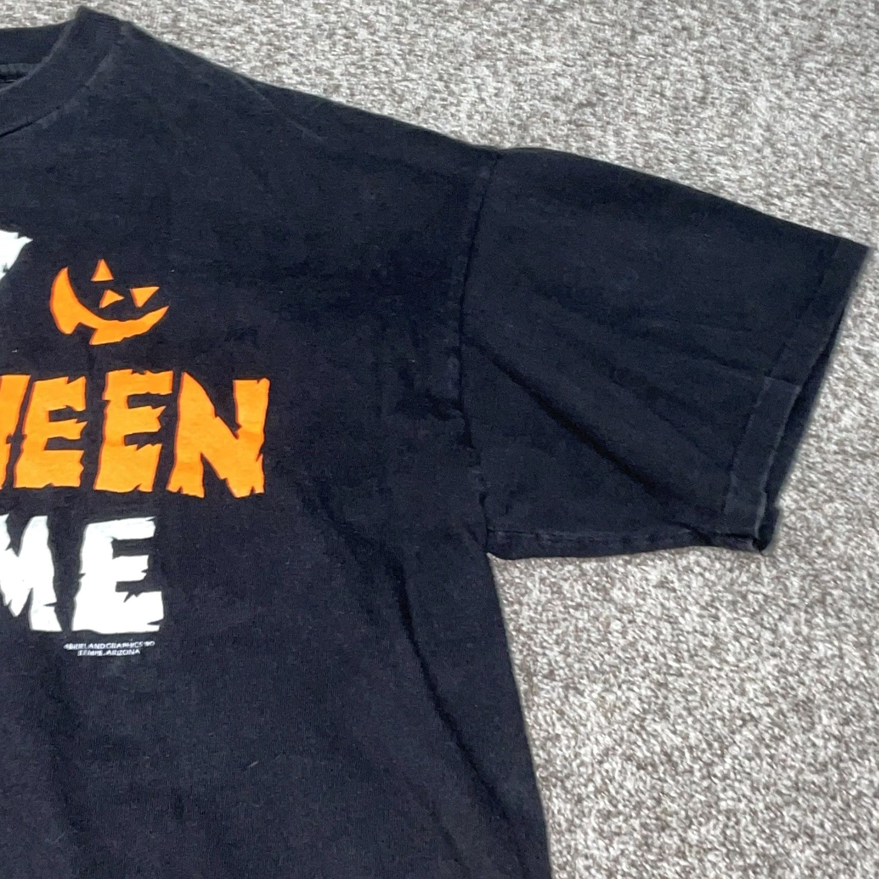 Vintage VINTAGE Single Stitch T-Shirt Mens Halloween Glow in Dark Black Stitch L Mens Size US L / EU 52-54 / 3 - 2 Thumbnail
