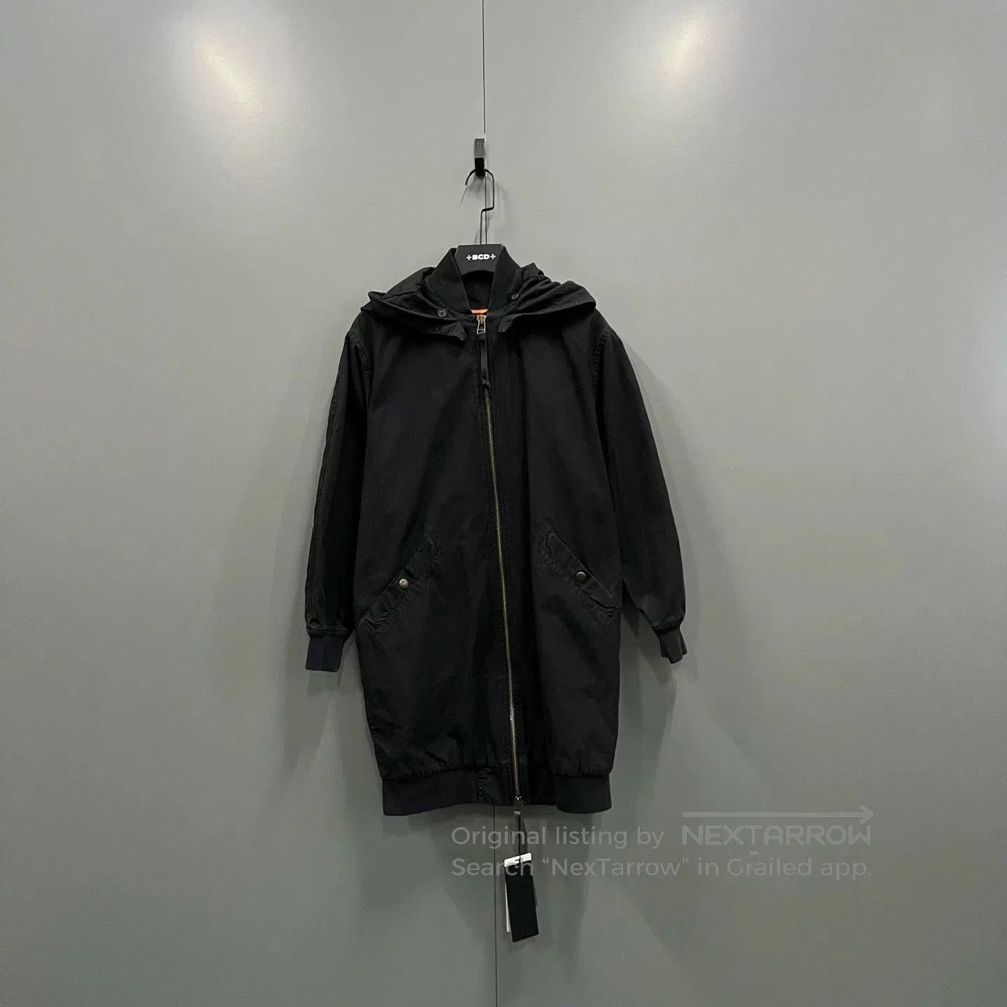 MR & MRS ITALY black hooded parka coat size XS. Size XS / US 0-2 / IT 36-38 - 1 Thumbnail