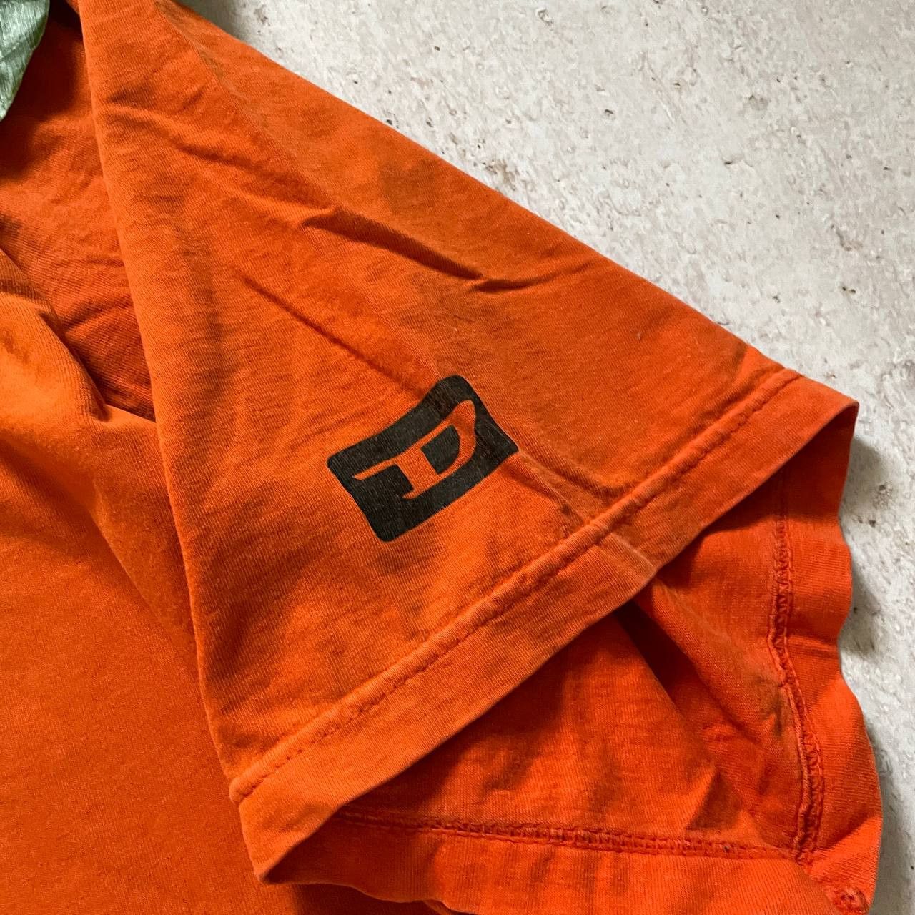 Diesel VINTAGE Y2K DIESEL JAPANESE BOXY AMAZING FADED NAVY RARE TEE Size US XL / EU 56 / 4 - 4 Thumbnail