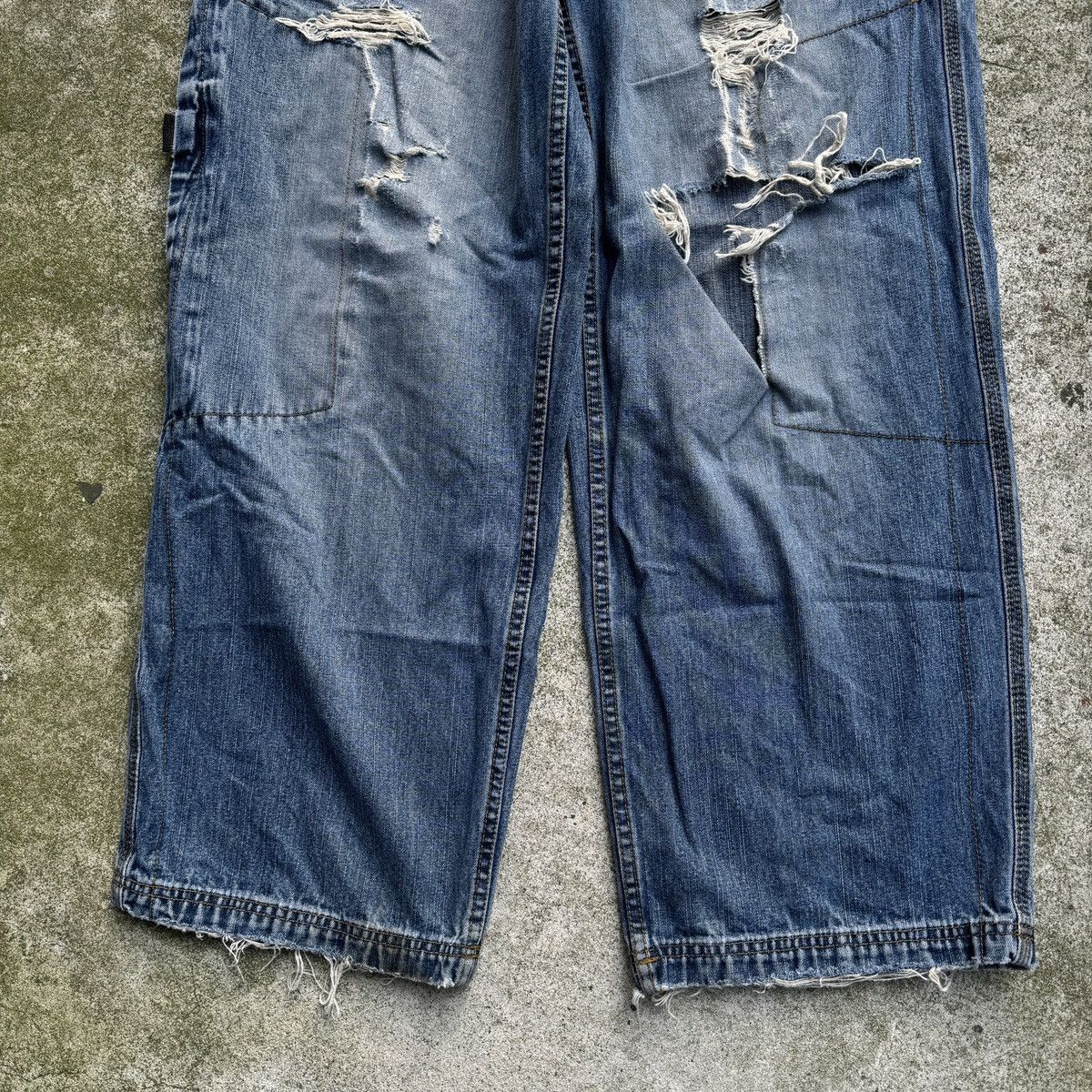 Vintage Thrashed Faded Distressed Baggy Wide Skater Jeans ERD Grunge Size US 33 - 11 Thumbnail