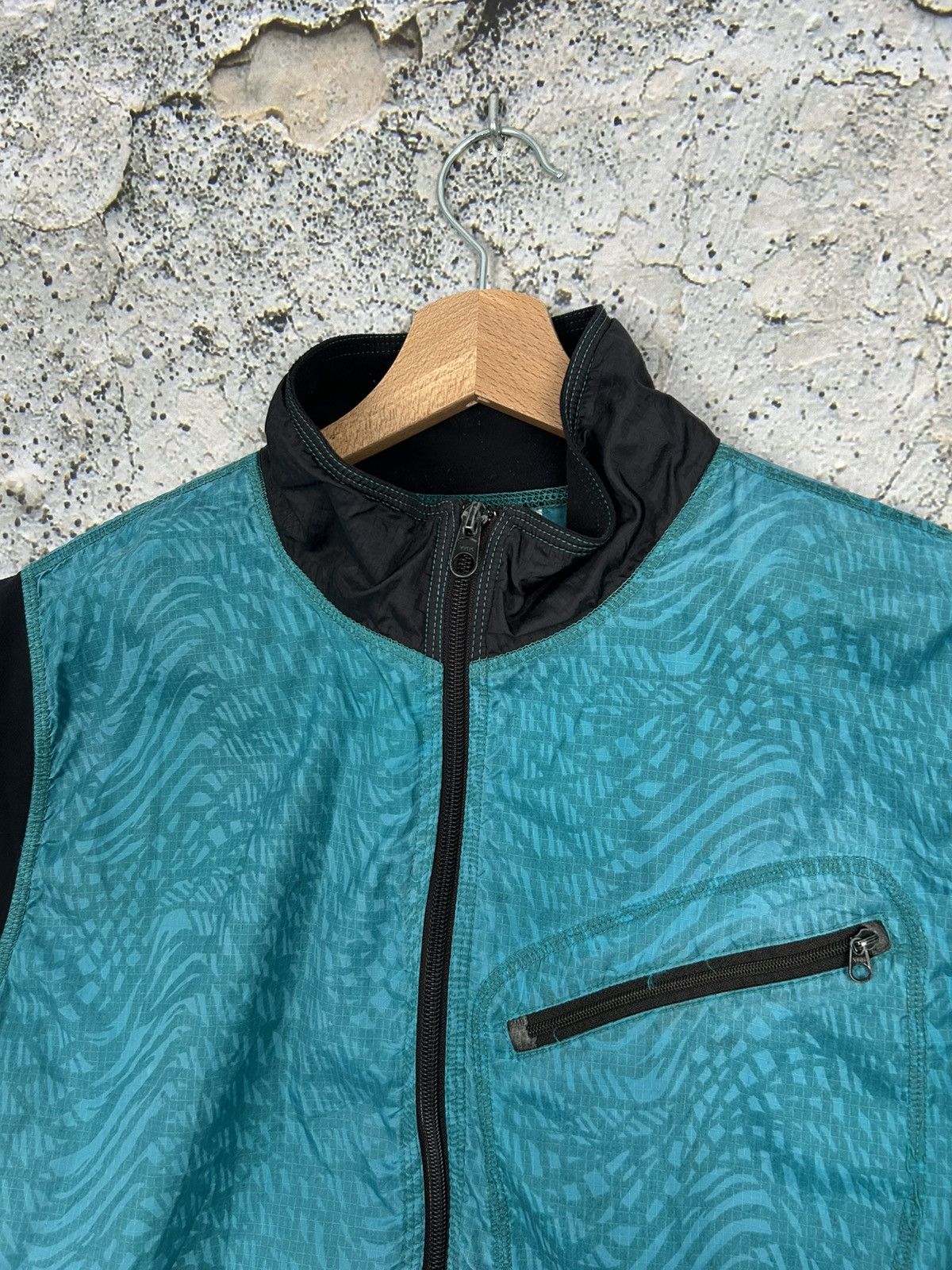 Adidas Adidas Equipment 90s Vintage Sportswear Vest Streetwear Rare Size US L / EU 52-54 / 3 - 3 Thumbnail