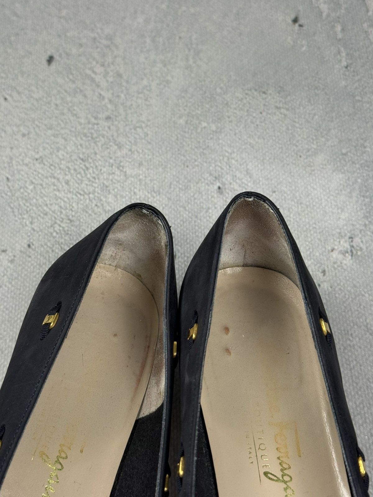 Salvatore Ferragamo Salvatore Ferragamo Boutique Vintage Suede Leather Heels Size US 7.5 / IT 37.5 - 11 Thumbnail