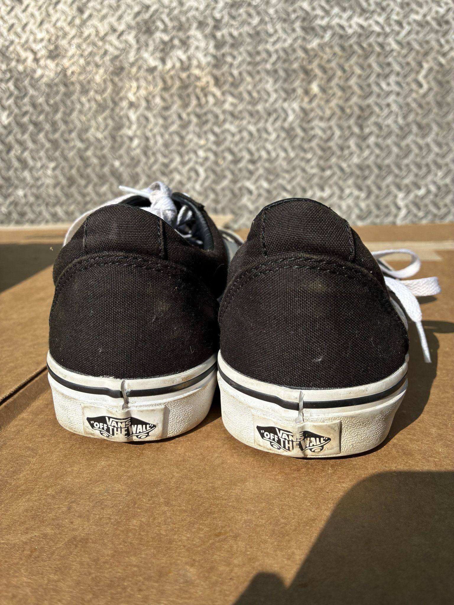 Vans Vans Off the Wall Old Skool SK8 Low Top Women’s 8 Skate Size US 8 / IT 38 - 3 Thumbnail