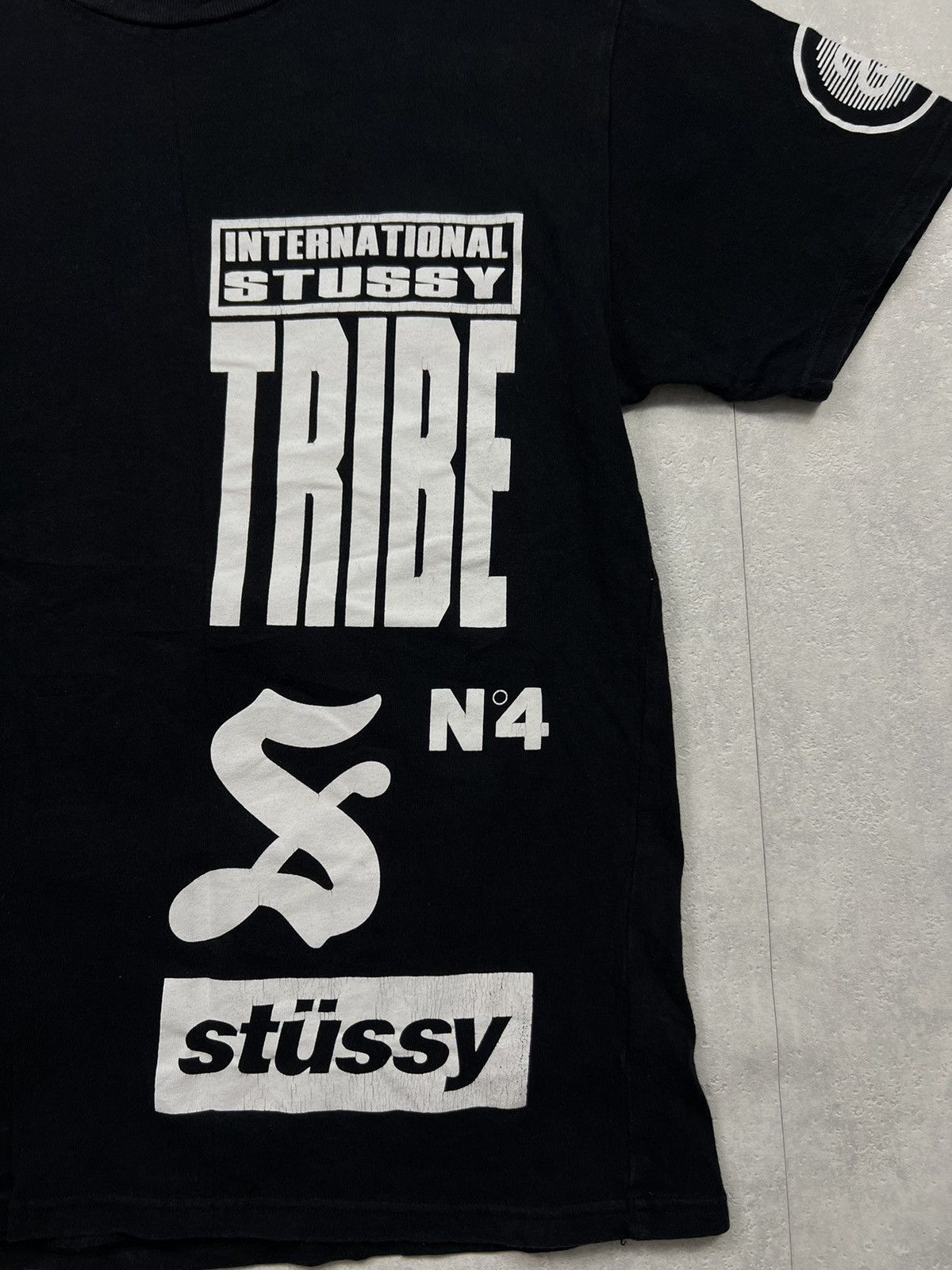 Stussy STUSSY INTERNATIONAL TRIBE N4 LIVIN XL RARE TEE BIG LOGO Size US L / EU 52-54 / 3 - 3 Thumbnail