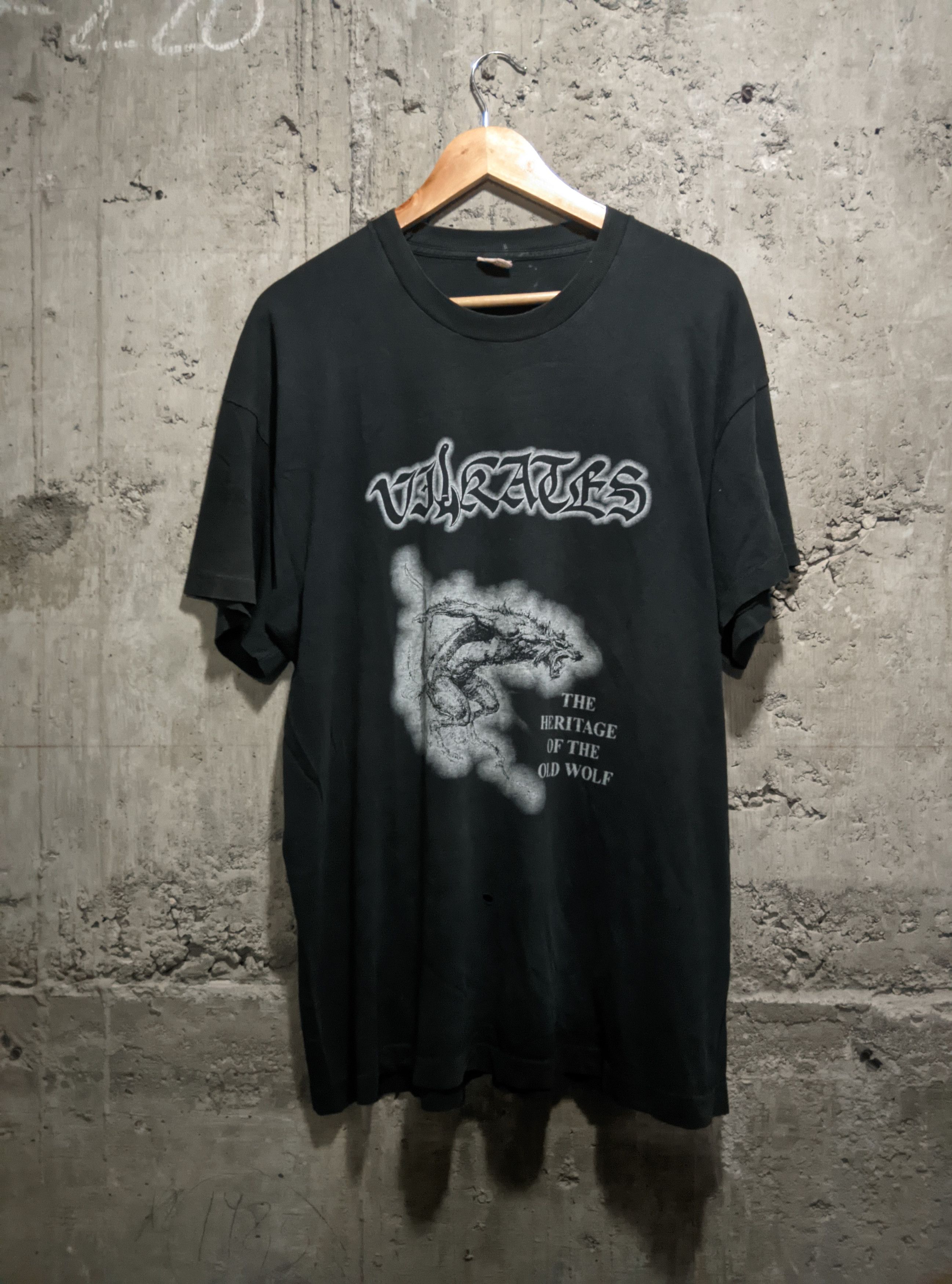 Band Tees Vintage 2000 vilkates apocalyptic millenium black metal Size US XL / EU 56 / 4 - 1 Thumbnail