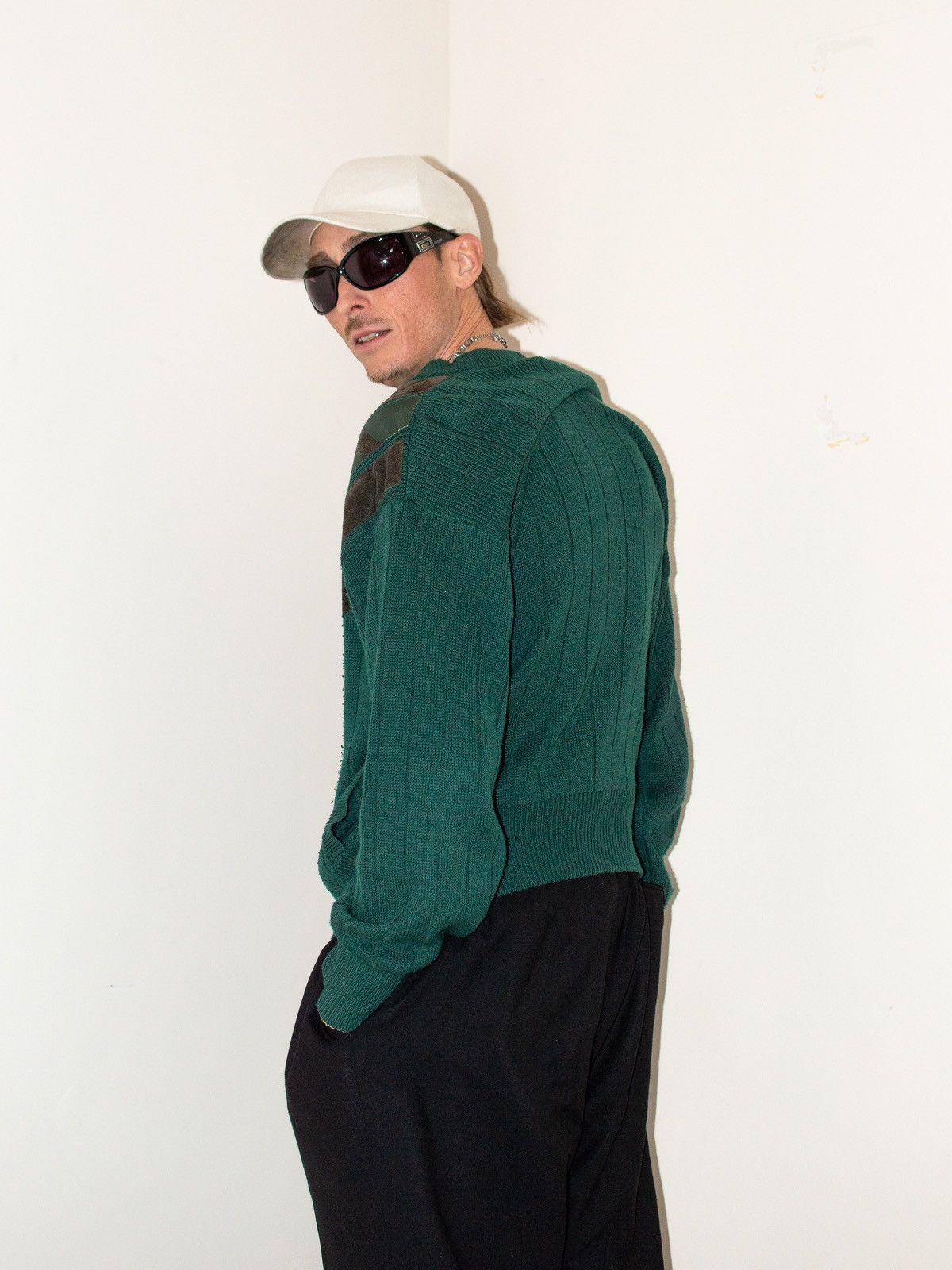 Designer × Vintage Vintage 90s Dark Green faded Suede patch Chunky cardigan Size US M / EU 48-50 / 2 - 2 Thumbnail