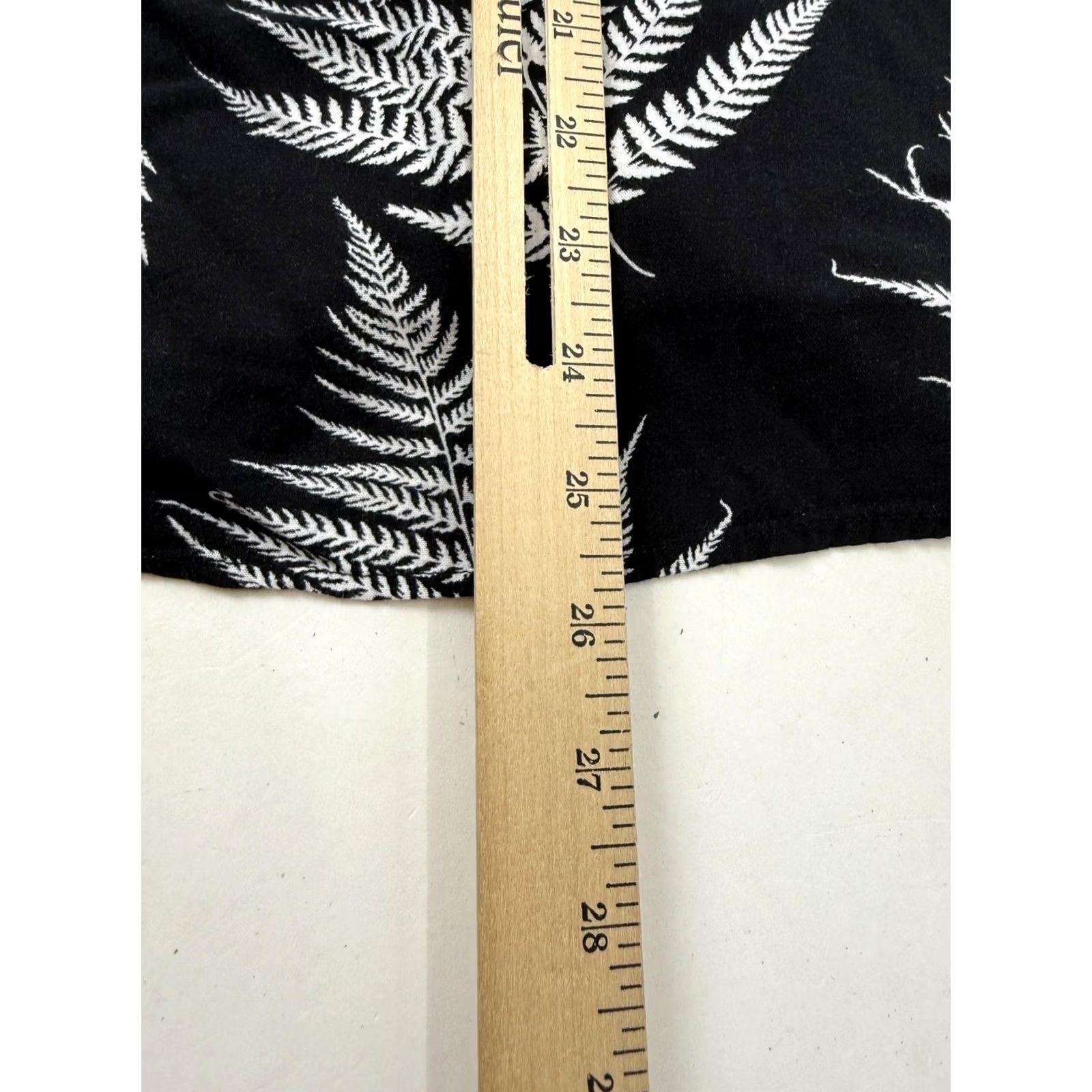 H&M H&M Shirt Mens Medium Black Tropical Fern Print Long Sleeve Button Front Casual Size US M / EU 48-50 / 2 - 7 Thumbnail