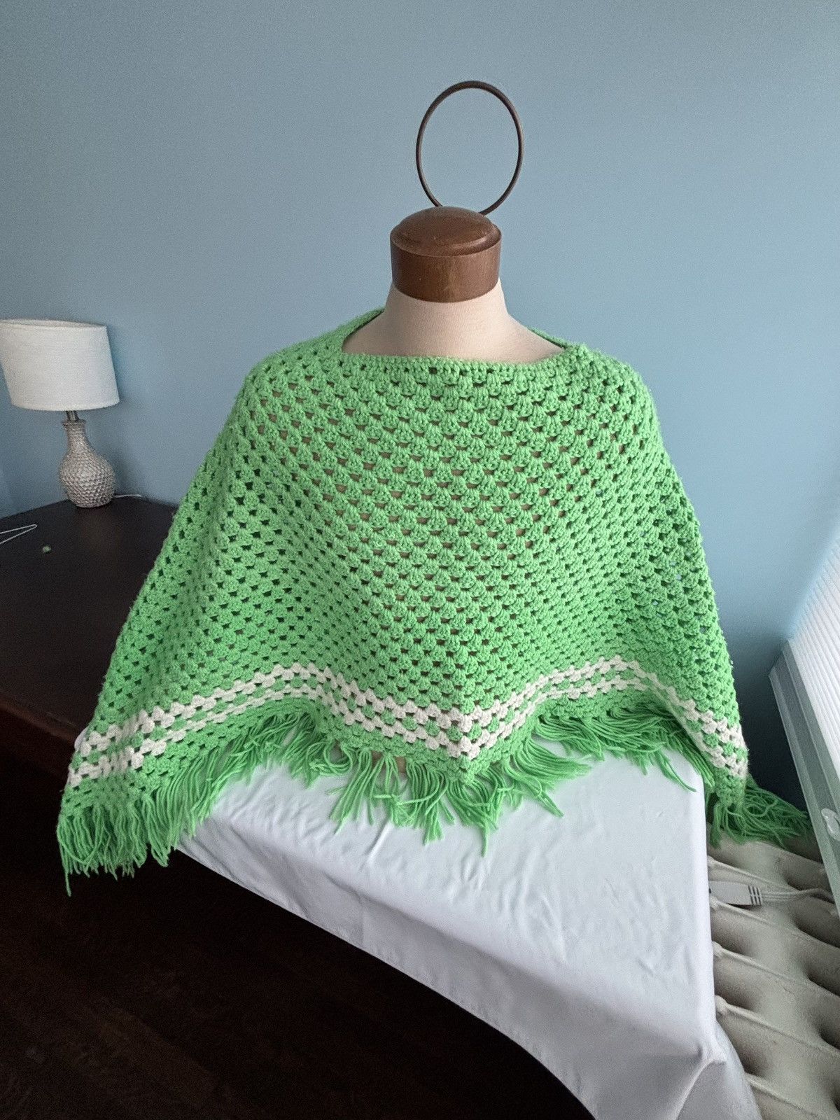Vintage Vintage Crochet Knit Cape Shawl 1980s Handmade Sweater Green Size US M / EU 48-50 / 2 - 1 Thumbnail