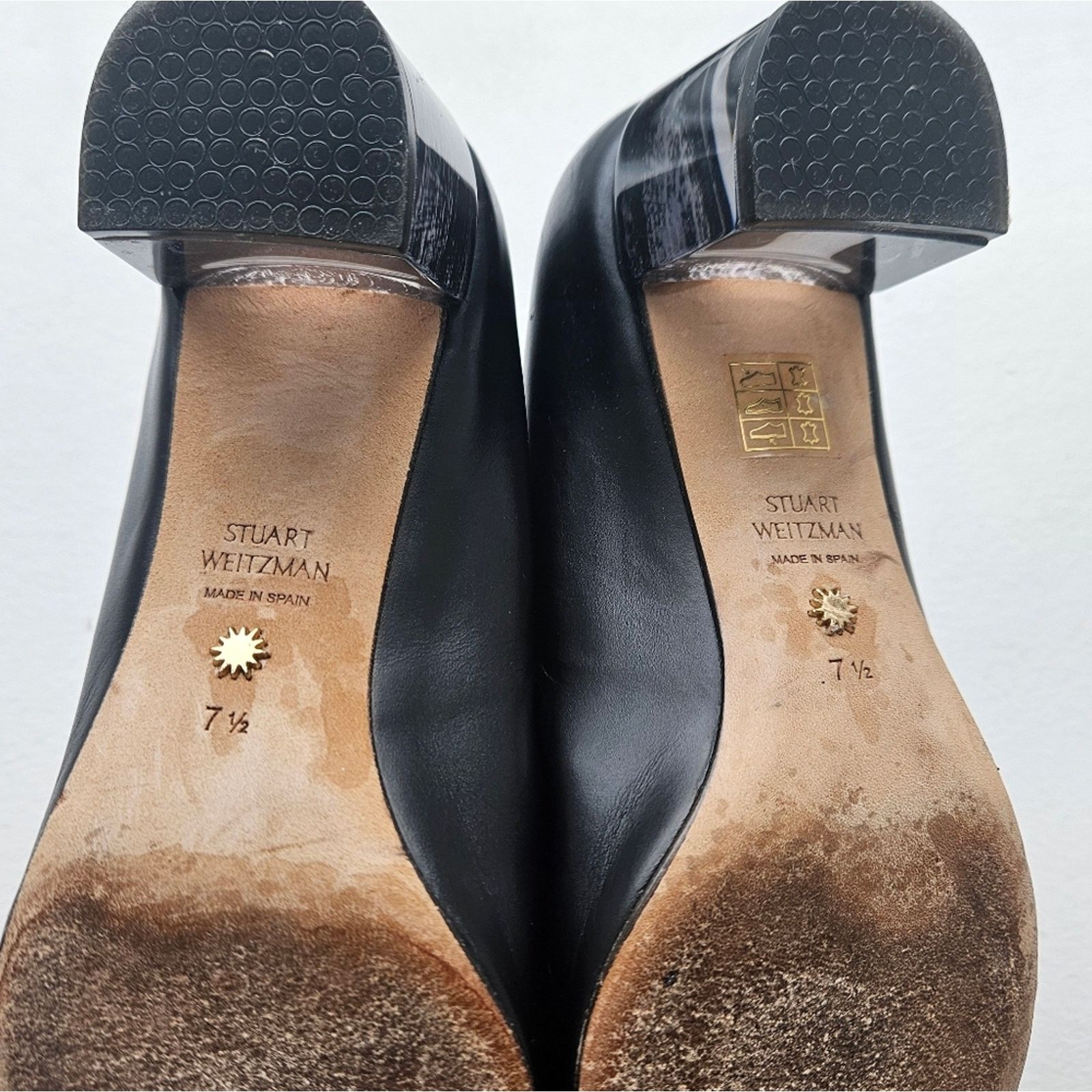 Stuart Weitzman Stuart Weitzman 7.5 women's black lucite block heel Size US 7.5 / IT 37.5 - 5 Thumbnail