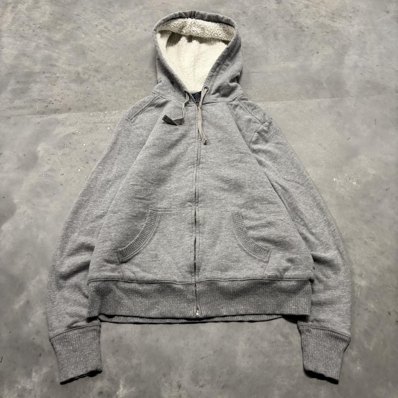 Japanese Brand × Vintage Crazy Vintage Y2K/2000s Cute Grey Sherpa Line Zip Up Hoodie! Size L / US 10 / IT 46 - 1 Thumbnail