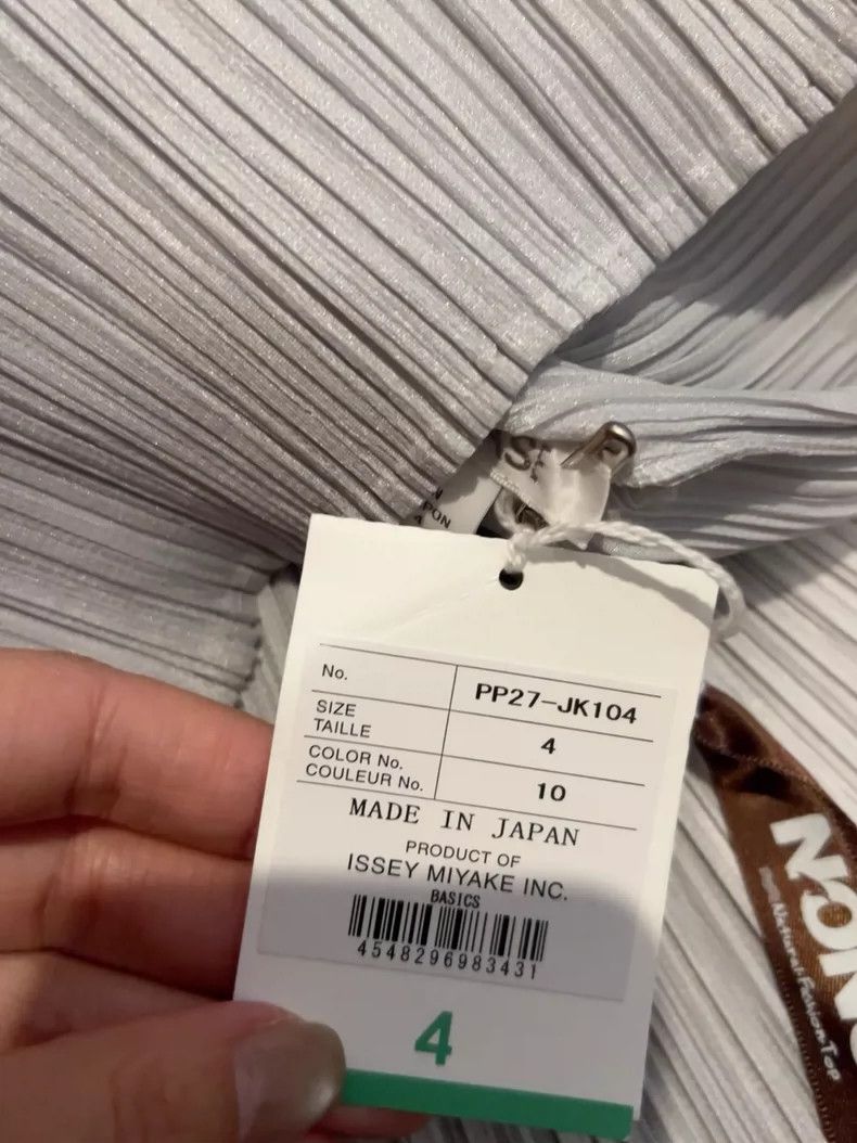 Issey Miyake Issey Miyake size:4 Light grey pleated coat Size M / US 6-8 / IT 42-44 - 4 Thumbnail