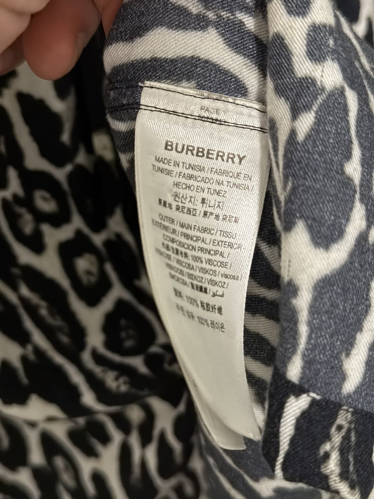 Burberry Burberry Black Leopard Print Button Size US XXS / EU 40 - 3 Thumbnail