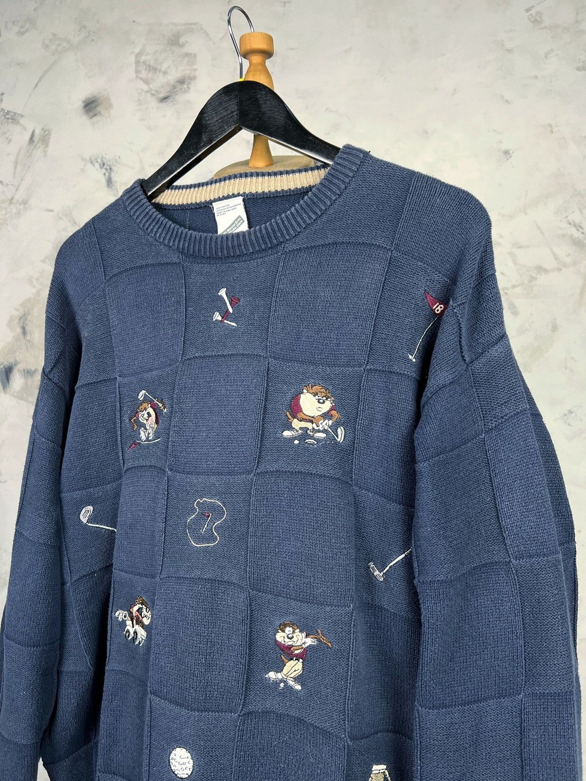 Vintage Vintage Warner Brothers Looney Tunes Taz Golf Sweater Size L Size US L / EU 52-54 / 3 - 2 Thumbnail