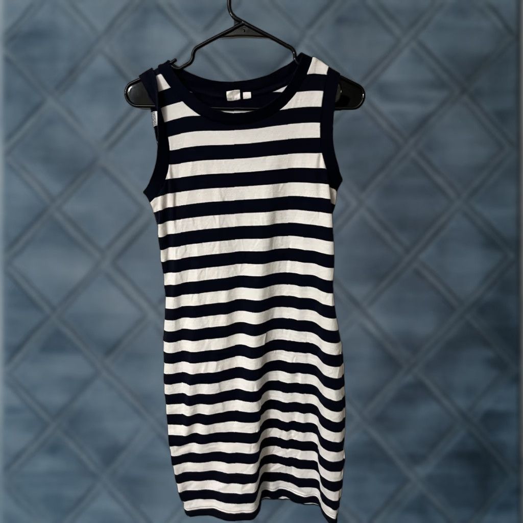 Gap Gap Dress A-Line Sleeveless Knit Tall S Blue Striped Pullover Casual Women’s Shirt? Size S / US 4 / IT 40 - 1 Thumbnail