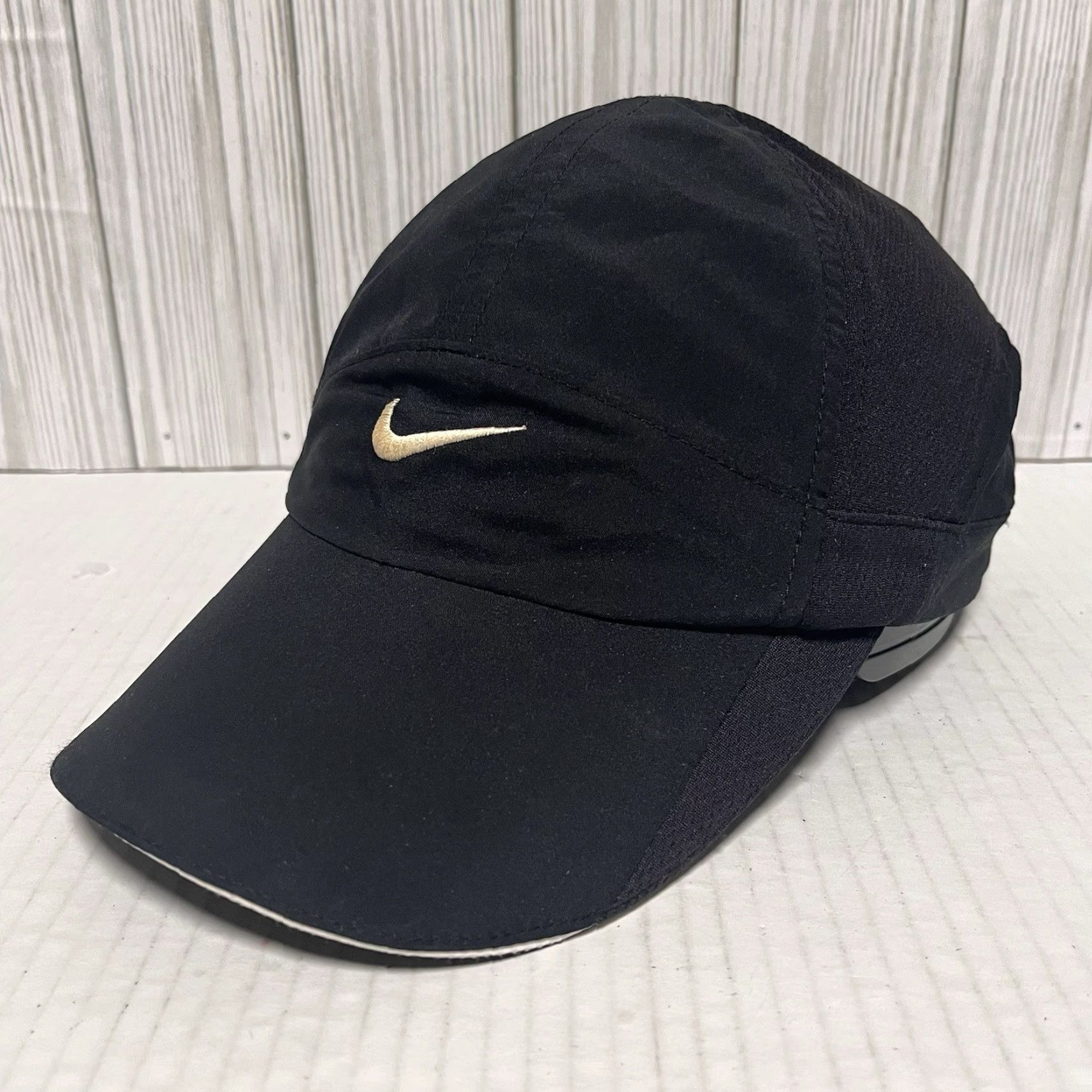 Nike Nike Hat Cap Strap Back Black Panel Tailwind Featherlight Tennis Pickleball Mens Adjustable Black Baseball Cap Logo (Men) Size ONE SIZE - 3 Thumbnail