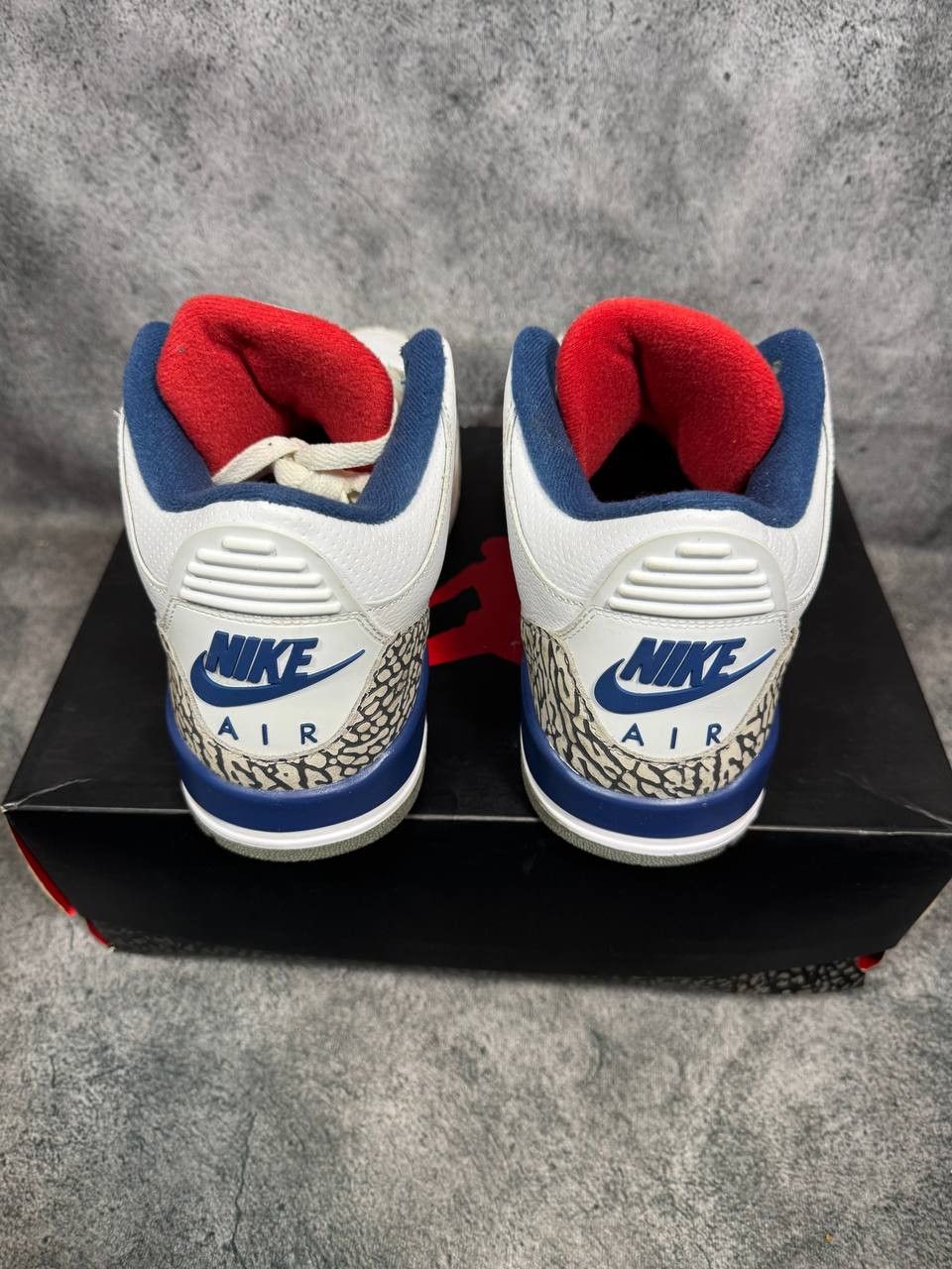 Jordan Brand Size 8.5 | Jordan 3 True Blue With Box | Pre-Owned Size US 8.5 / EU 41-42 - 3 Thumbnail