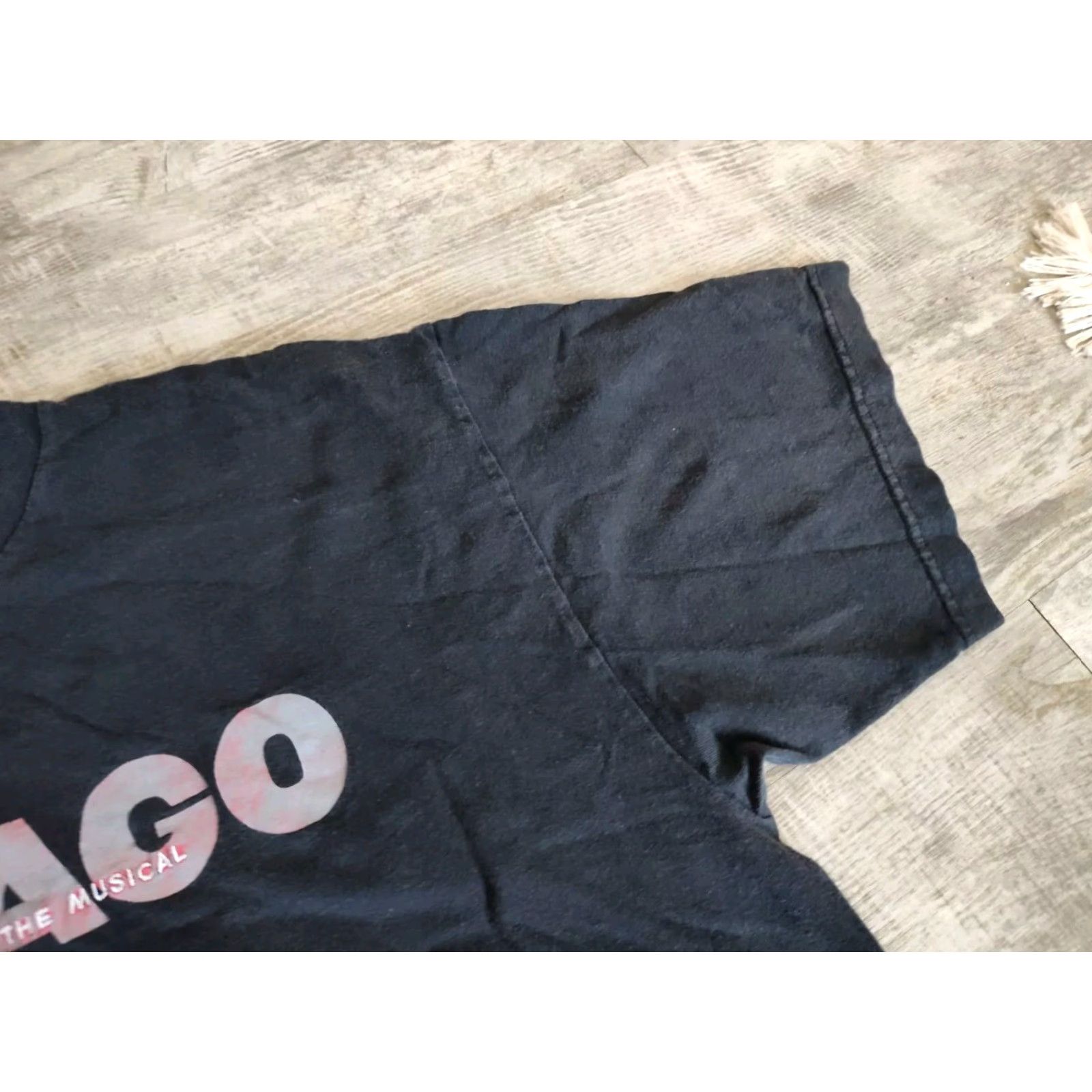 Vintage VINTAGE Chicago The Musical Tee Shirt Men's XL Black 1990s Broadway Graphic Tee Channel Murina 6 100% Cotton Mens XL Black 90s Music Broadway Tee Size US XL / EU 56 / 4 - 5 Thumbnail